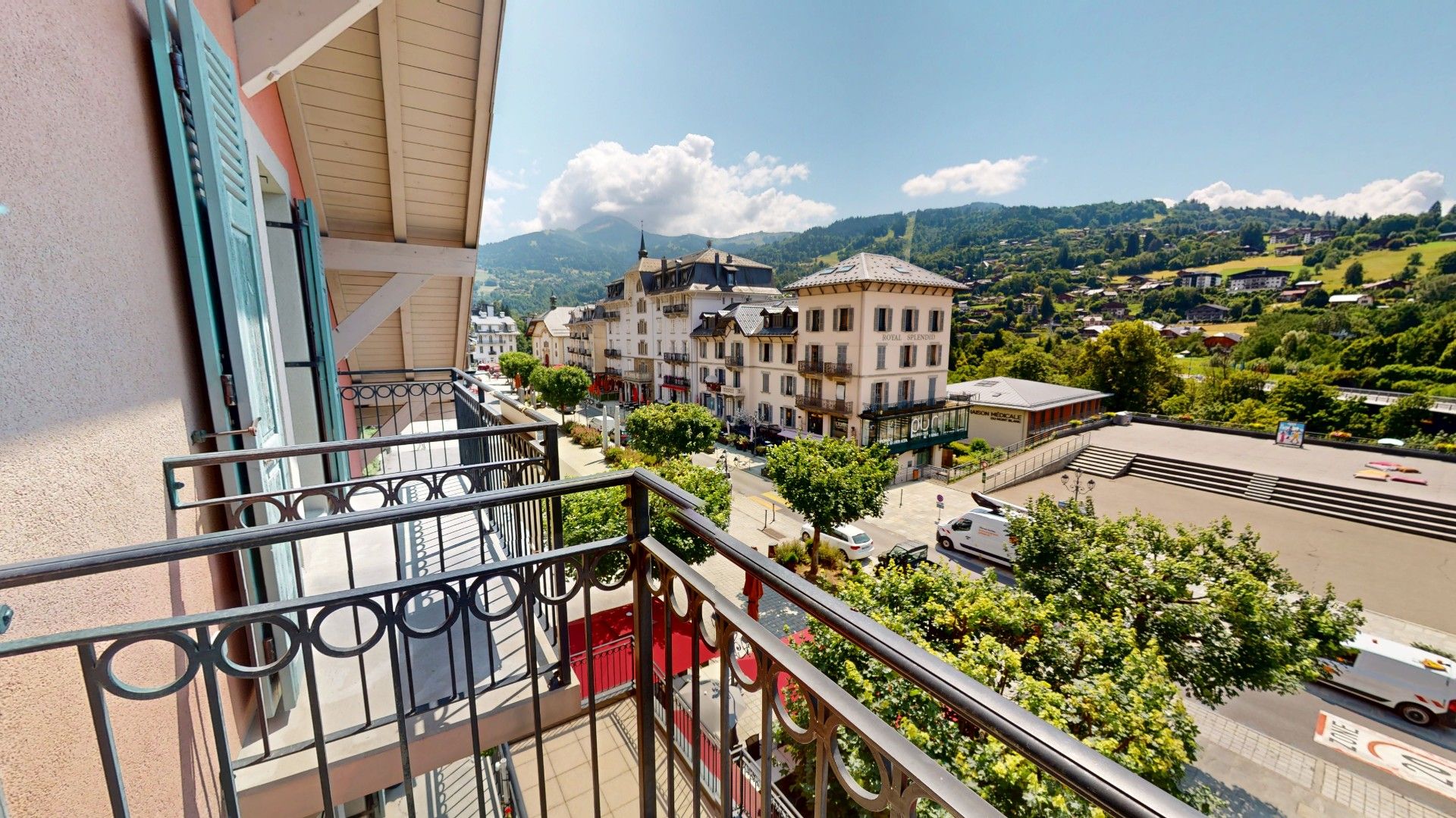 Saint-Gervais-les-Bains, Évasion Mont-Blanc apartment for sale - Saint-Gervais-les-Bains | Renovated 3-Bed Mezzanine Apartment in Village Centre - gallery image 3