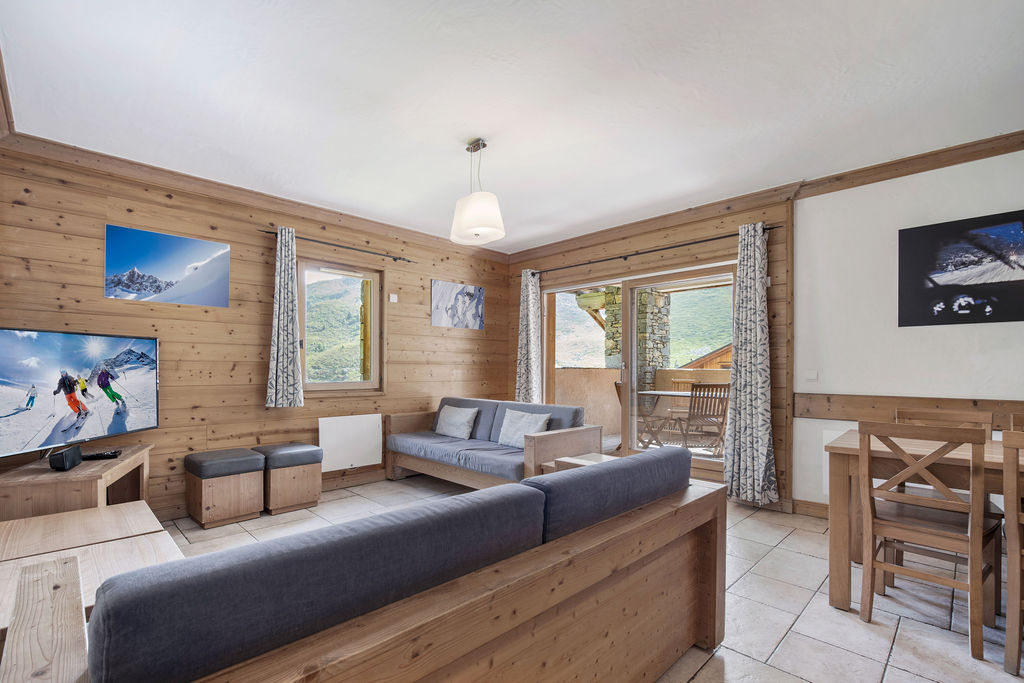 les Menuires, Les 3 Vallées apartment for sale - les Menuires | 4-Bedroom Ski-In/Ski-Out Apartment with Mountain Views