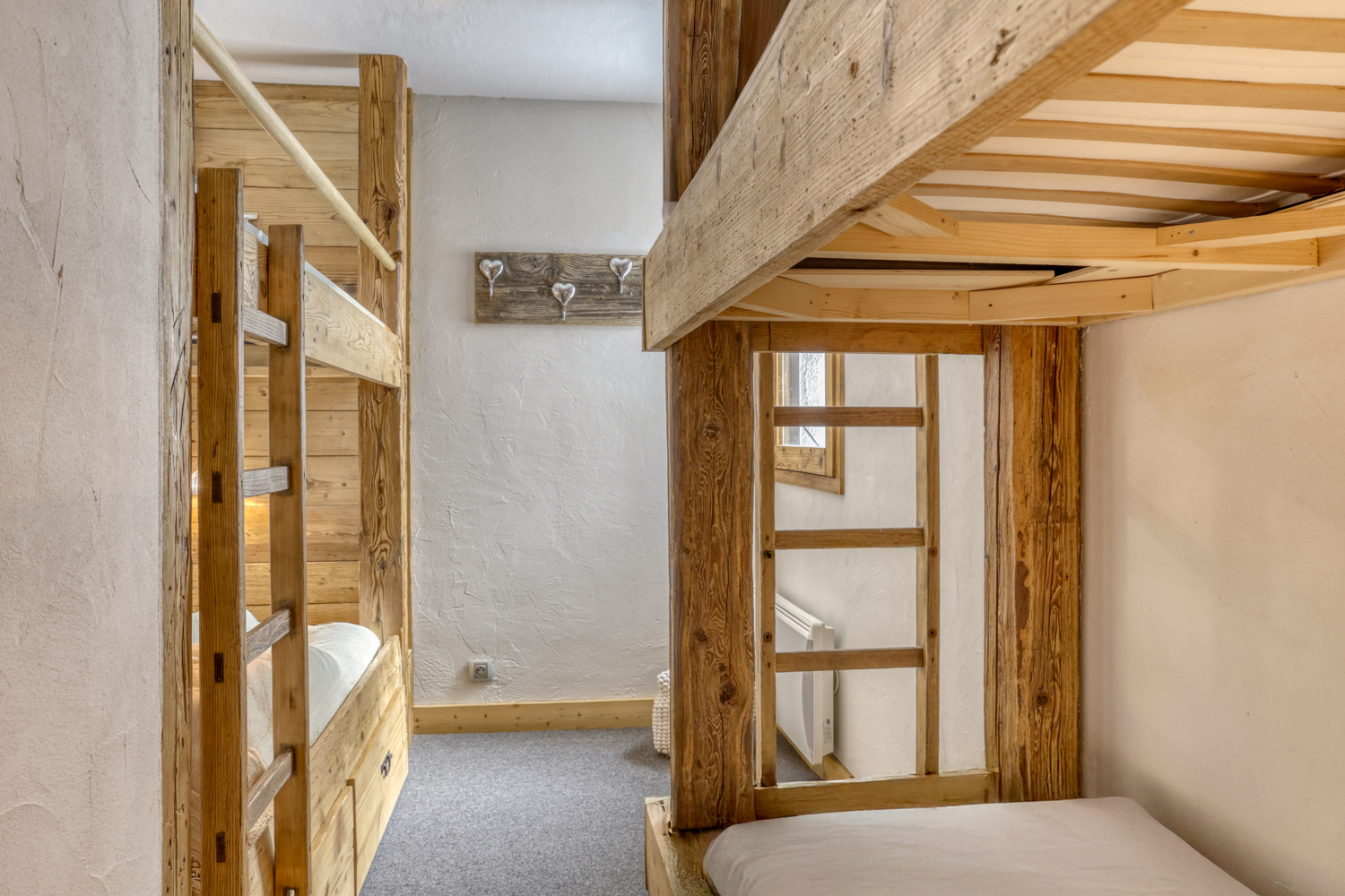 Val Thorens, Les 3 Vallées apartment for sale - Val Thorens | 2-bedroom apartment – heart of Val Thorens - gallery image 3