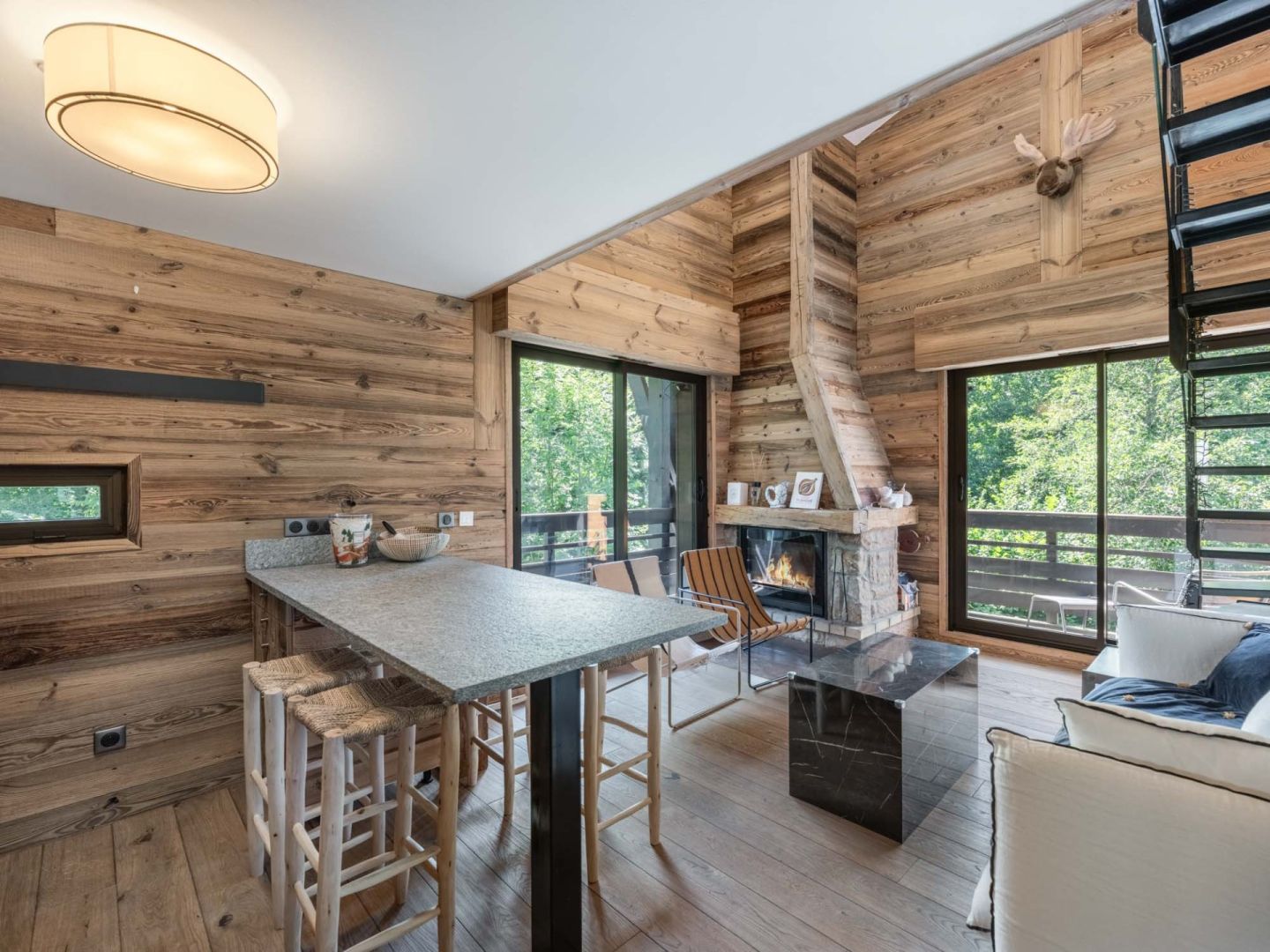 Megève, Évasion Mont-Blanc apartment for sale - Megève | 3-bedroom apartment – Rochebrune, quiet location, terrace and open view