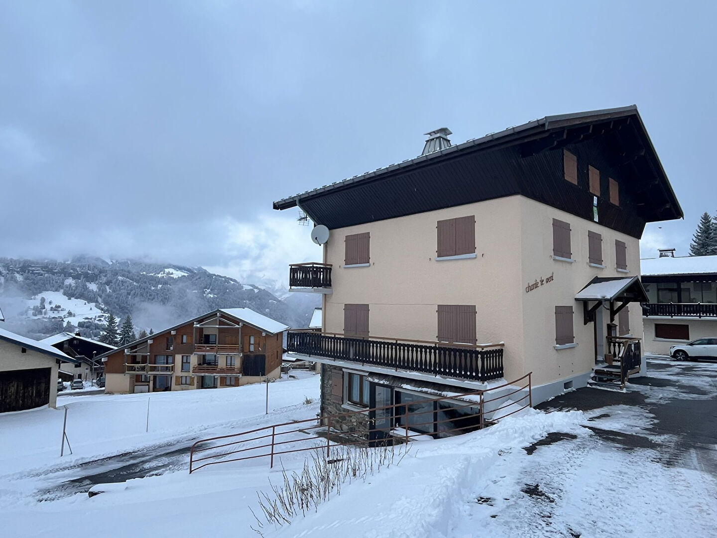 Crest-Voland, Espace Diamant chalet for sale - Crest-Voland | Investment Chalet with 4 Apartments & Ski-In Ski-Out Access