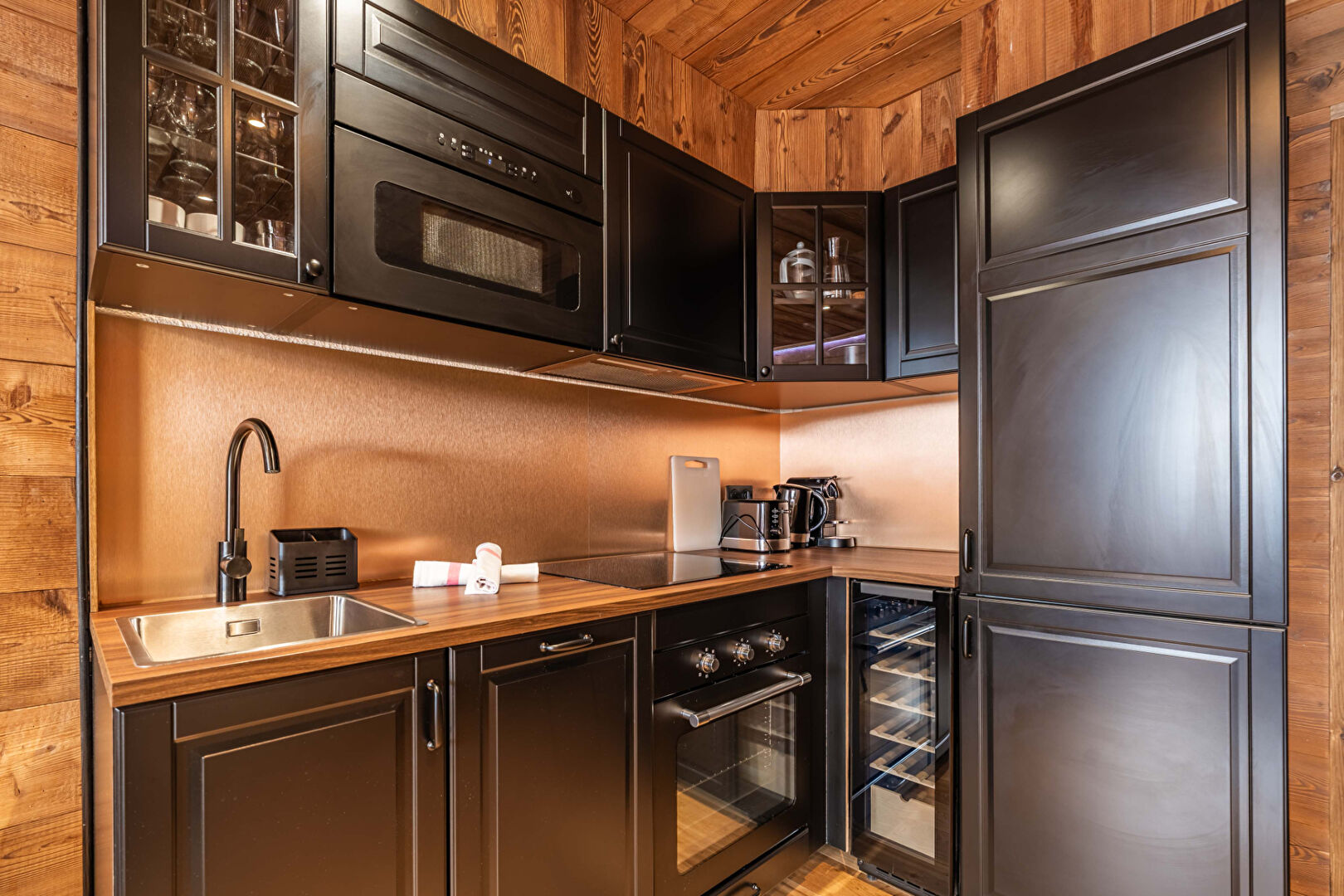 Val Thorens, Les 3 Vallées apartment for sale - Val Thorens | 2-bedroom apartment – fully renovated, high-end finishes - gallery image 2