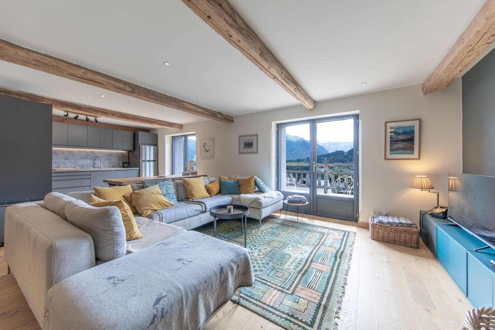 La Côte-d'Arbroz, Les Portes du Soleil chalet for sale - La Côte-d'Arbroz | Spacious 6-Bed Chalet with High-End Finishes & Mazot - gallery image 2