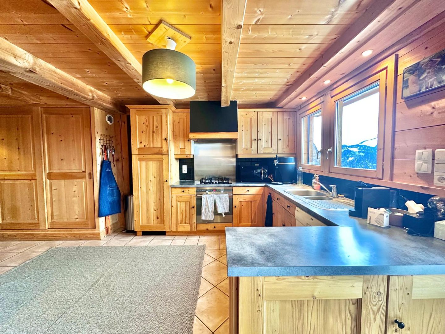 Crest-Voland, Espace Diamant apartment for sale - Crest-Voland | 4-Bed Duplex on Slopes with Renovation Potential - gallery image 2