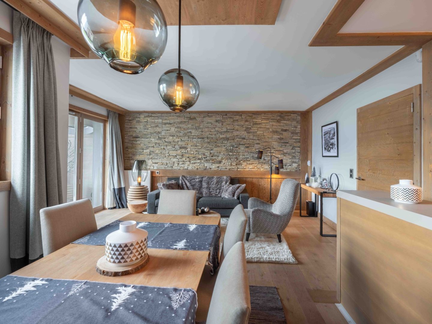 Courchevel, Les 3 Vallées apartment for sale - Courchevel | Prime 2-Bed Apartment Near Slopes & Village Centre