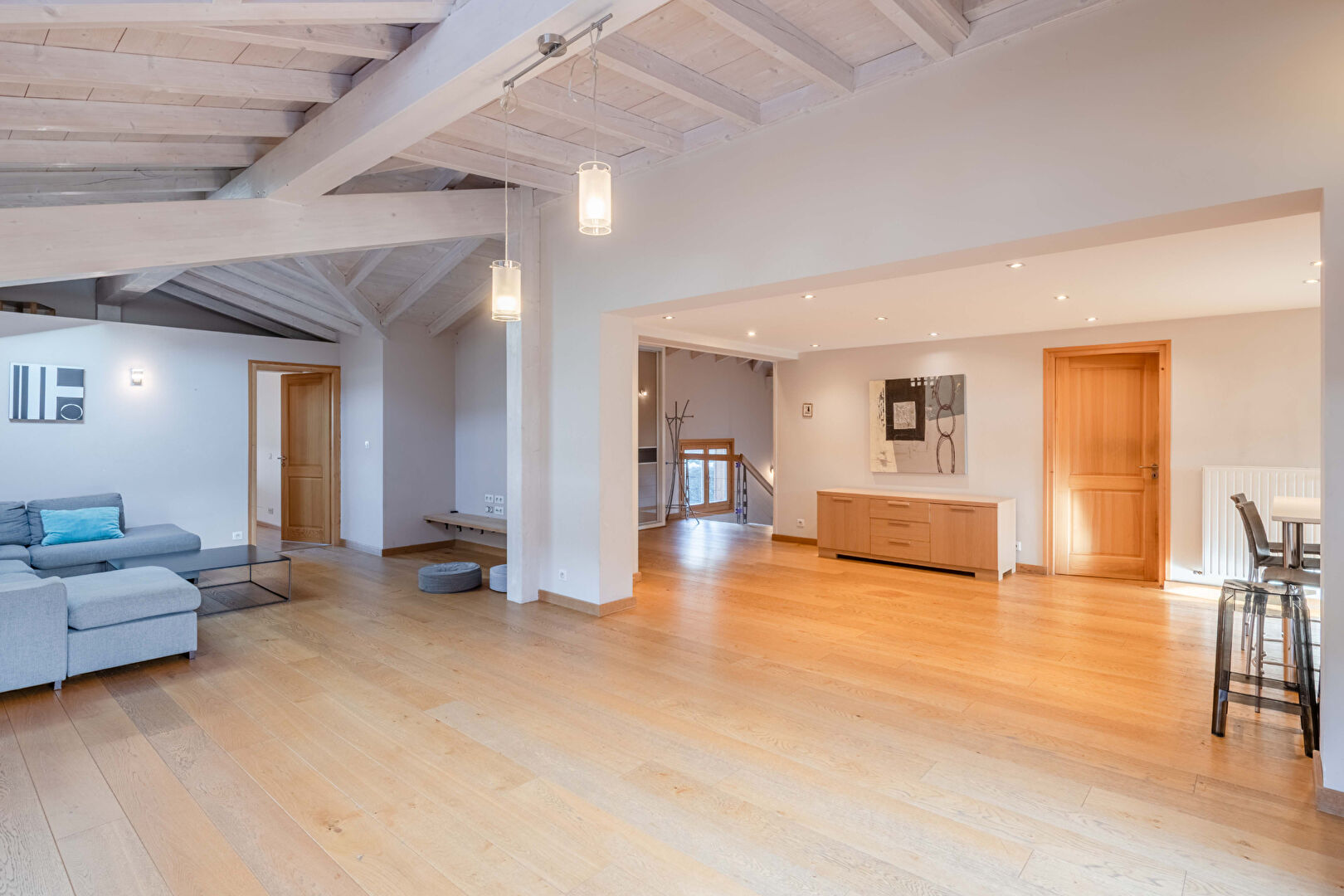 Morzine, Les Portes du Soleil chalet for sale - Morzine | Spacious 6-bedroom chalet – in the centre