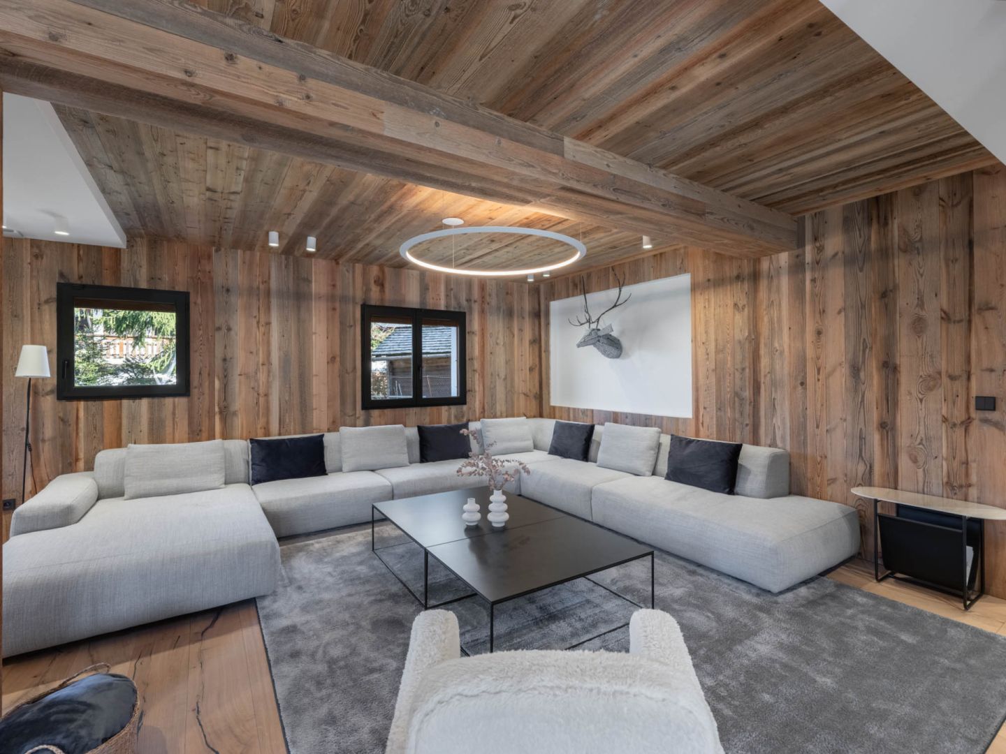 Megeve, Evasion Mont-Blanc chalet for sale - Megeve | 6-Bed Chalet with Balcony - gallery image 3