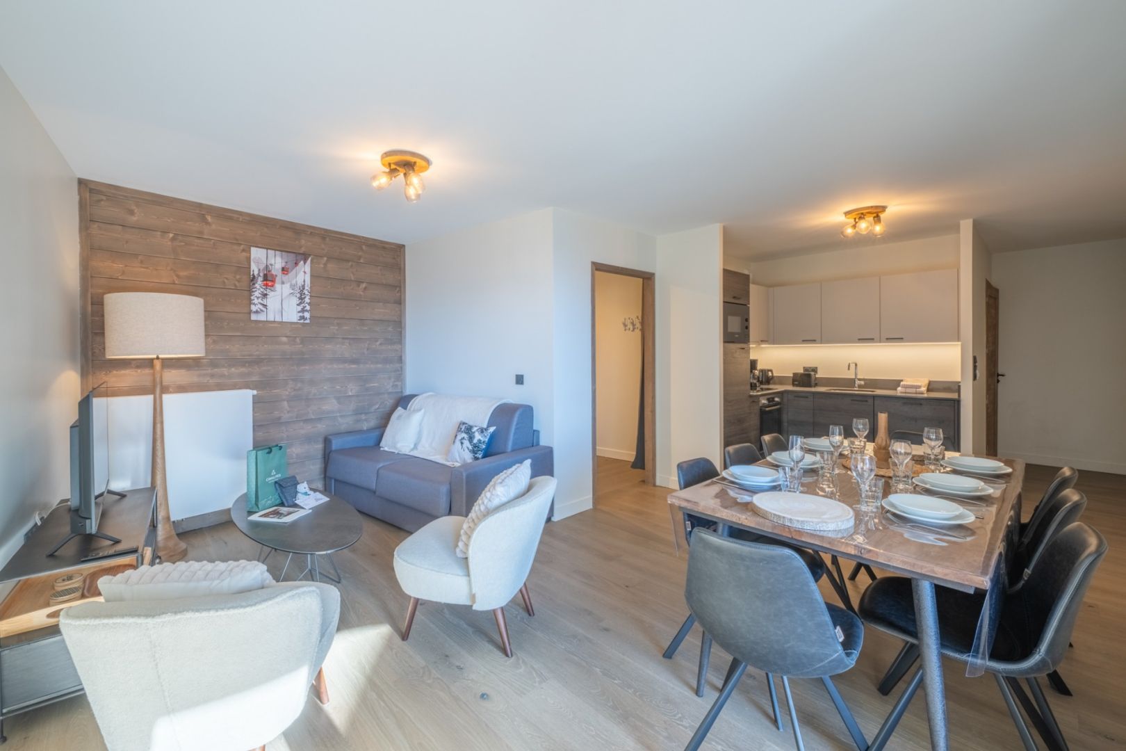 Alpe d'Huez, Alpe d’Huez apartment for sale - Alpe d'Huez | Spacious 2-Bed + Cabin Apartment in Vieil Alpe with Garage - gallery image 3