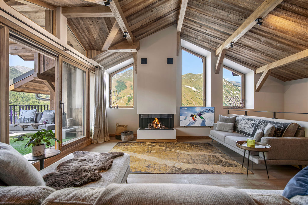 Saint Martin de Belleville, Les 3 Vallées chalet for sale - Saint-Martin-de-Belleville | Architect-Renovated 4-Bed Chalet in Village Heart