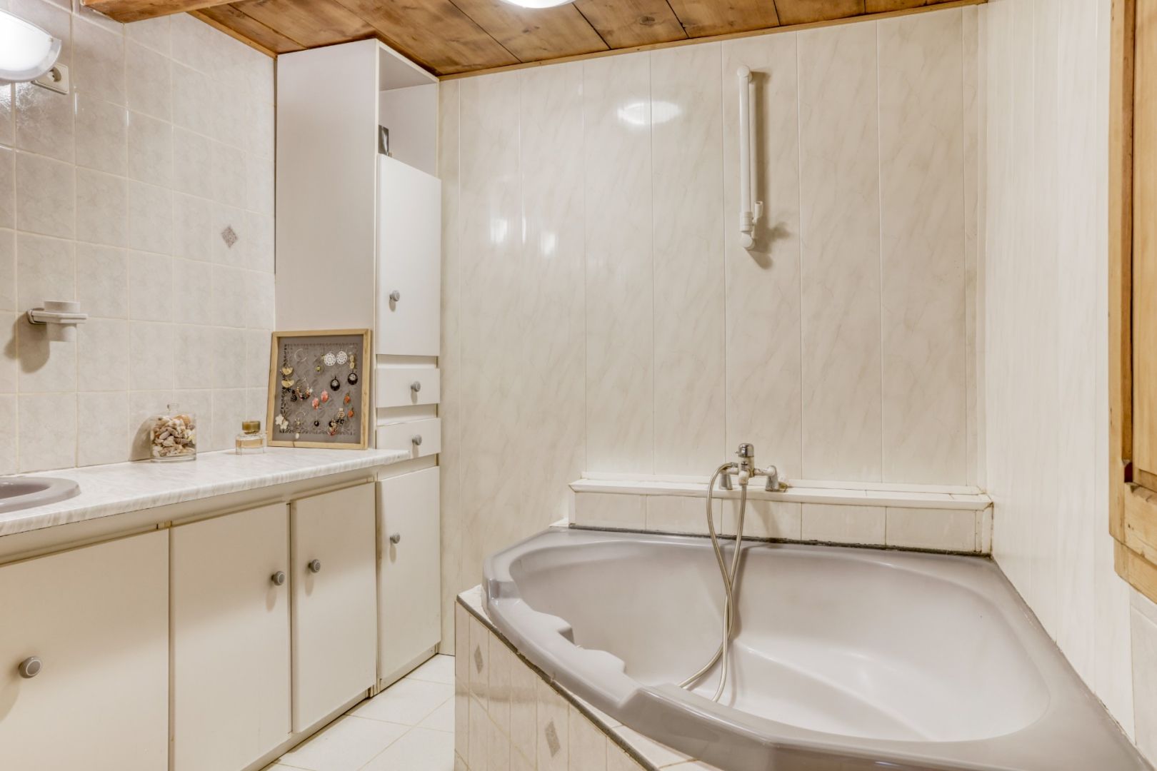 Saint-Gervais-les-Bains, Évasion Mont-Blanc chalet for sale - Saint-Gervais-les-Bains | Historic 1796 Farmhouse with Conversion Potential - gallery image 3