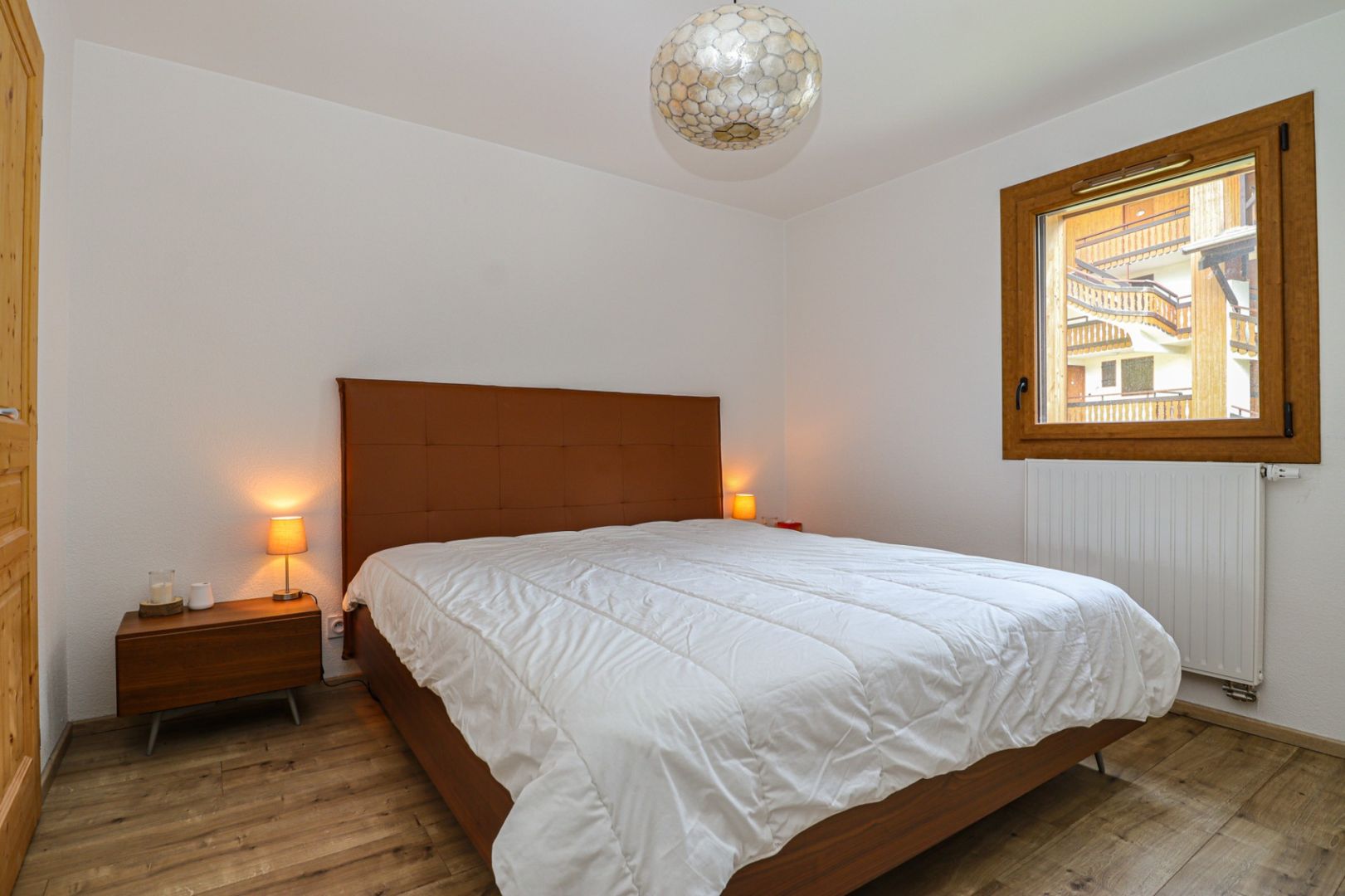 Morzine, Les Portes du Soleil apartment for sale - Morzine | 2-Bed Ski-In Ski-Out Apartment Near Nyon Cable Car - gallery image 3