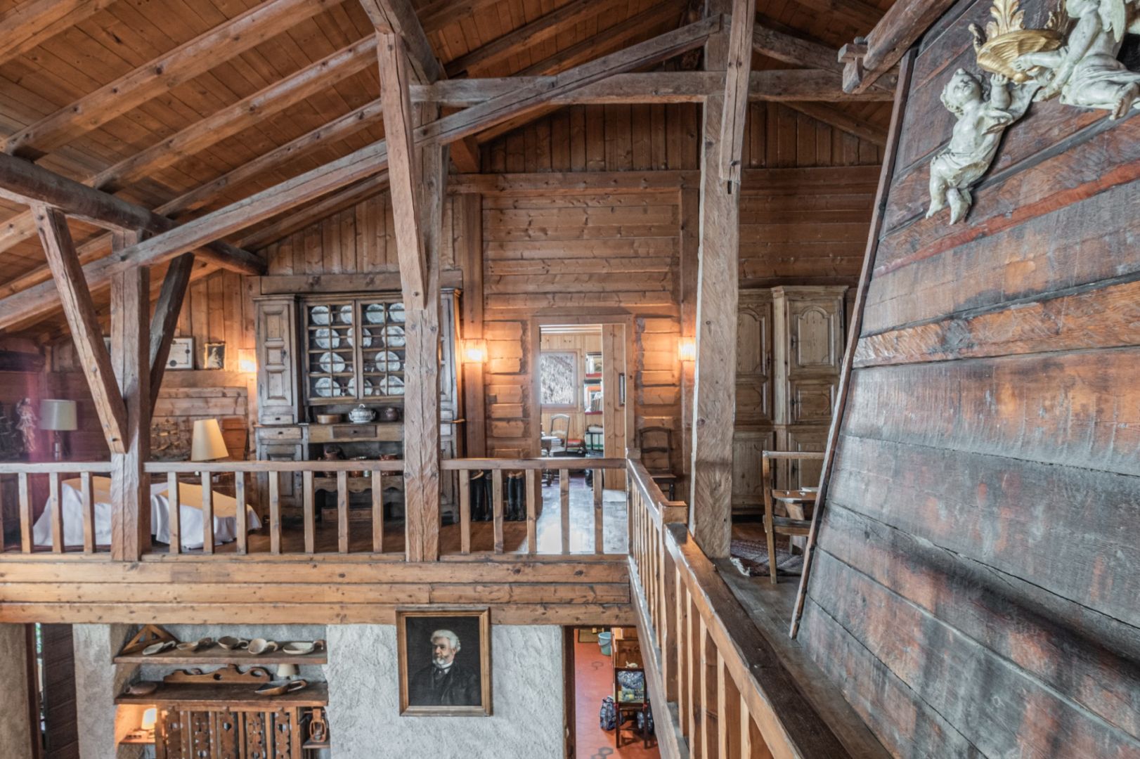 Chamonix, Chamonix Mont-Blanc chalet for sale - Chamonix-Mont-Blanc | Historic 5-Bed Farmhouse with Mazot & Mont Blanc Views - gallery image 3