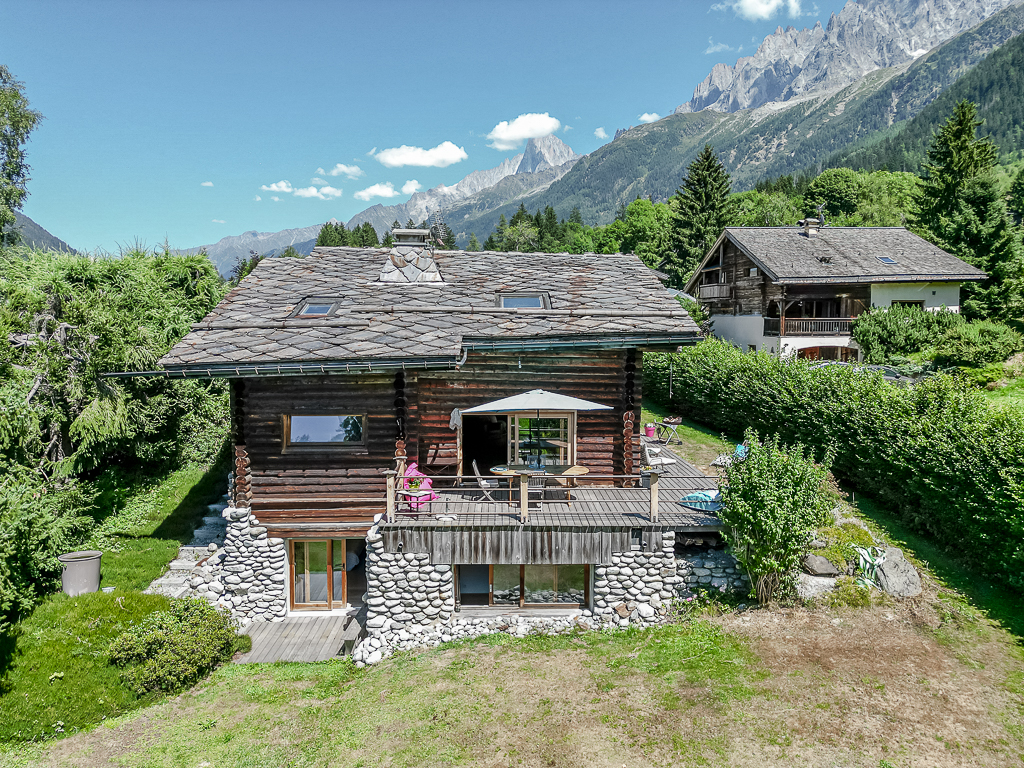 Les Houches, Chamonix Mont-Blanc chalet for sale - Les Houches | Architect-Designed 5-Bed Log Chalet with Mont Blanc Views
