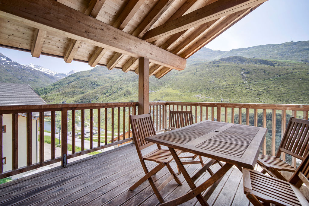 Les Menuires, Les 3 Vallées apartment for sale - Les Menuires | Exceptional 6-Bed Ski-In Ski-Out Duplex with Private Sauna - gallery image 2