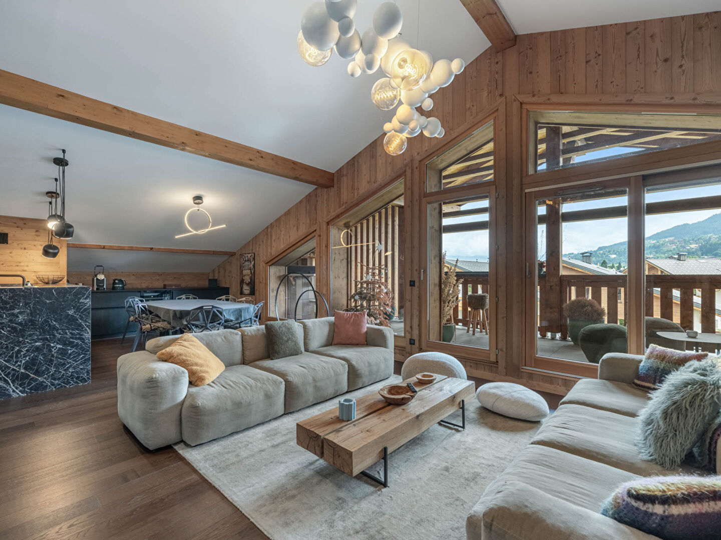 Megève, Évasion Mont-Blanc apartment for sale - Megève | 4-Bed Apartment with Balcony - gallery image 2