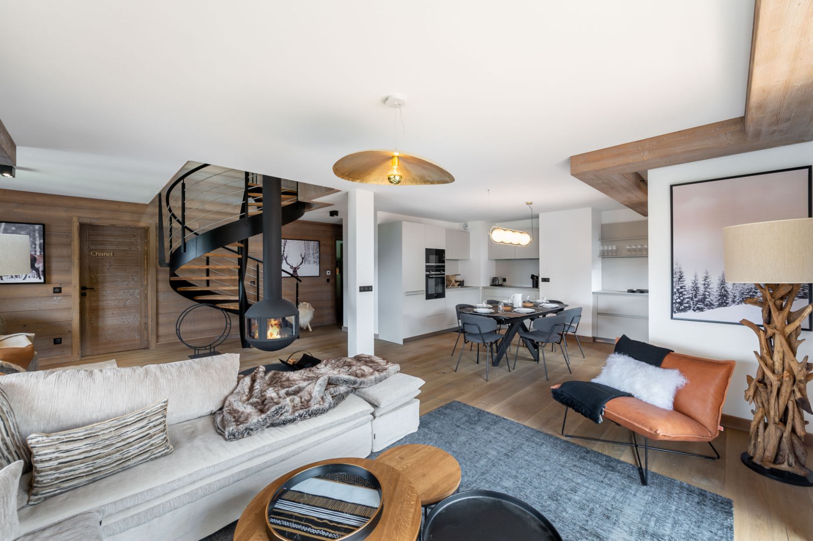 Megeve, Evasion Mont-Blanc apartment for sale - Megeve | 4-Bed Duplex Apartment with Balcony - gallery image 2