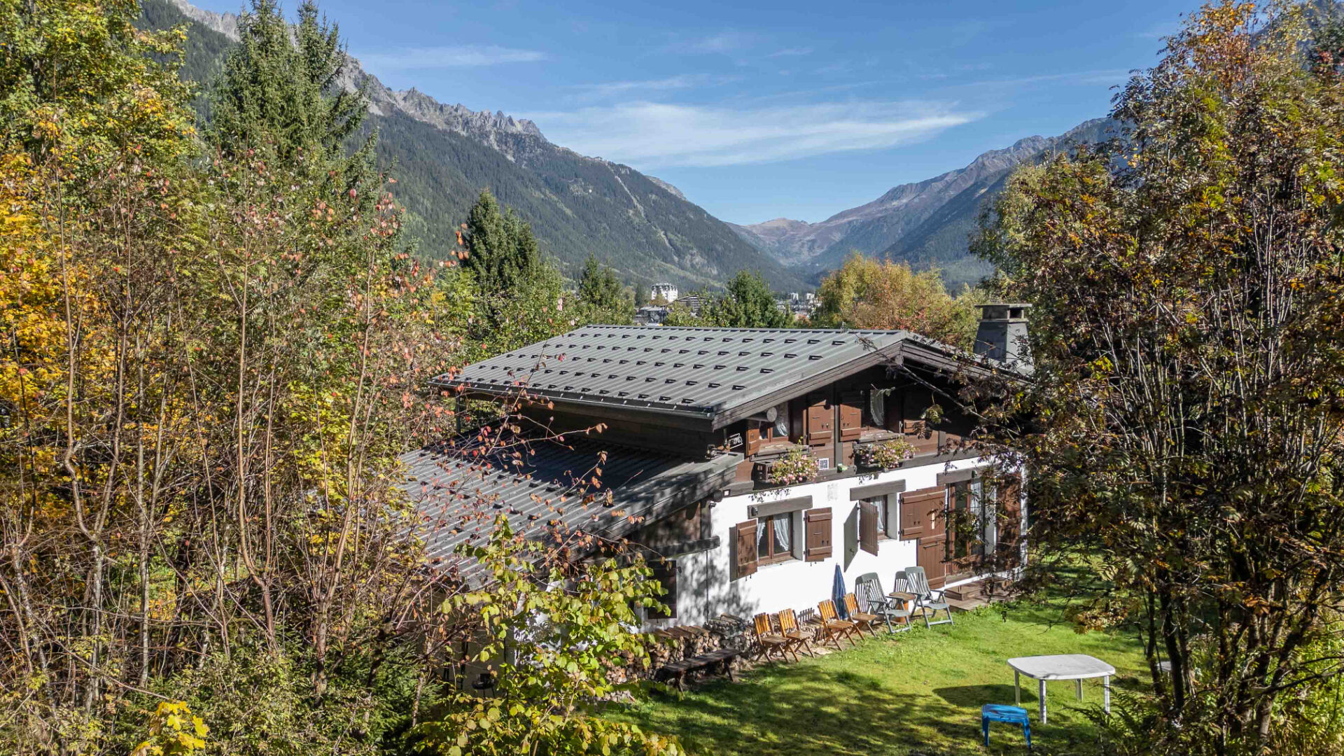 Chamonix, Chamonix Mont-Blanc chalet for sale - Chamonix | 2-Bed Chalet Close to Town Centre