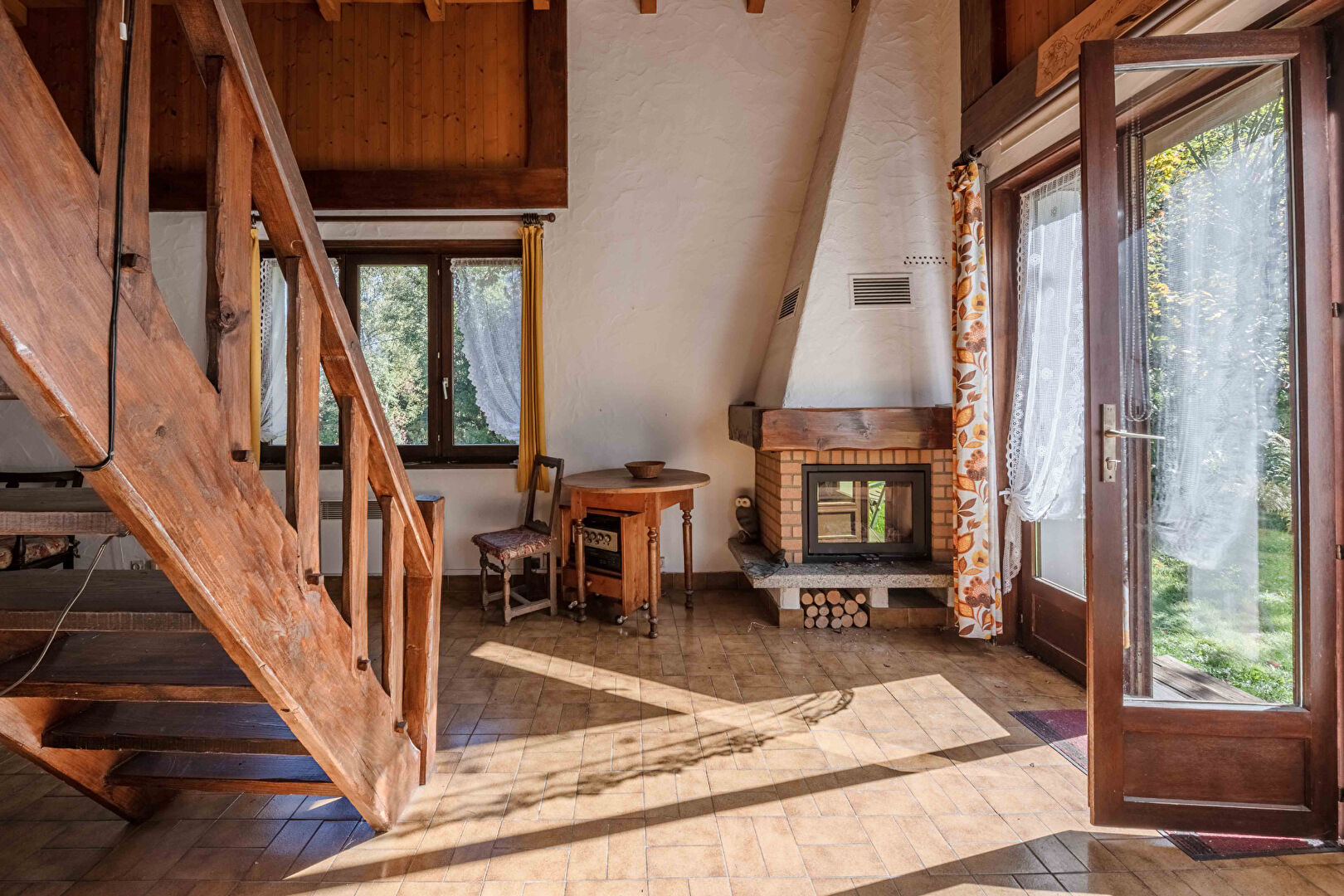 Chamonix, Chamonix Mont-Blanc chalet for sale - Chamonix | 2-Bed Chalet Close to Town Centre - gallery image 2
