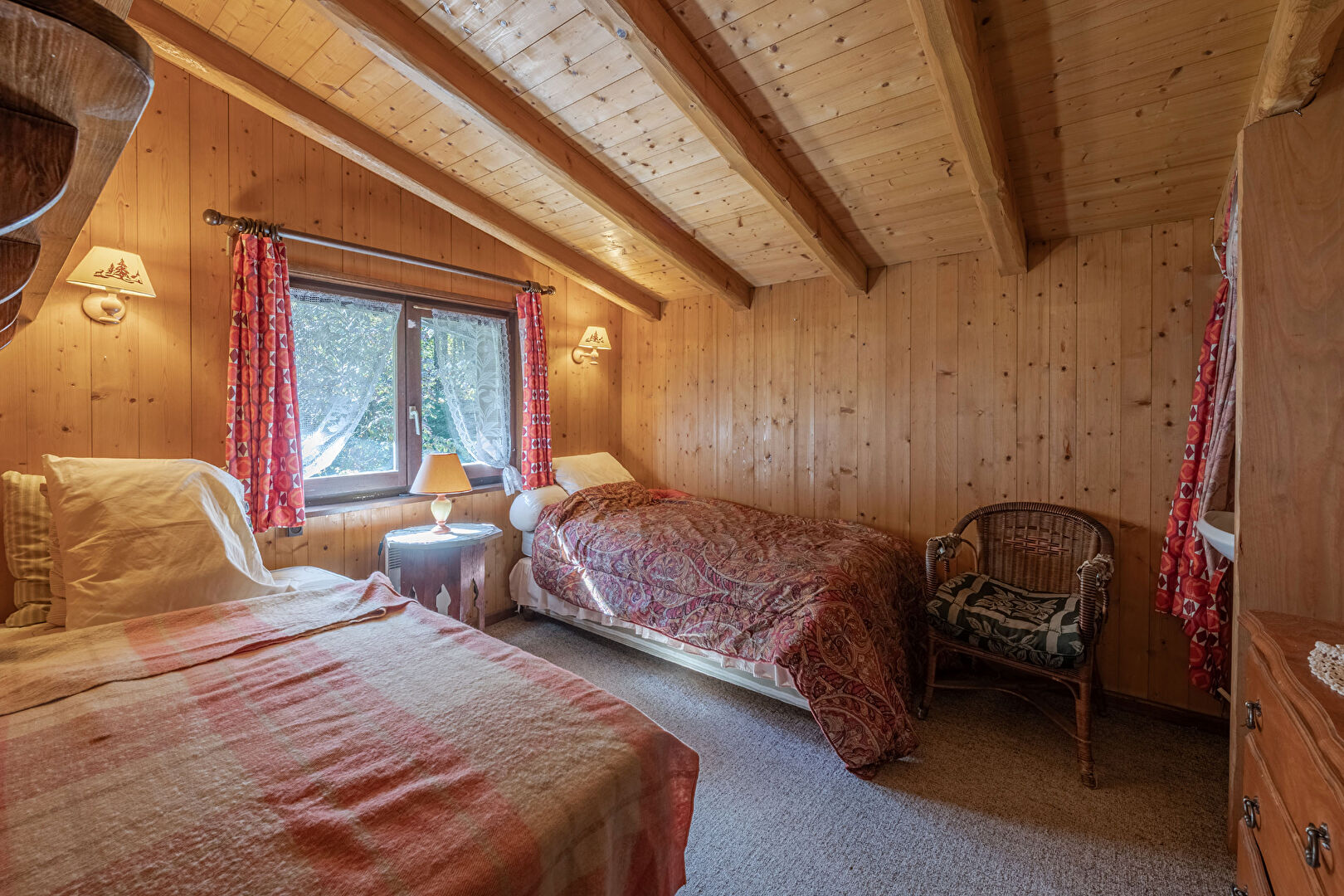 Chamonix, Chamonix Mont-Blanc chalet for sale - Chamonix | 2-Bed Chalet Close to Town Centre - gallery image 3