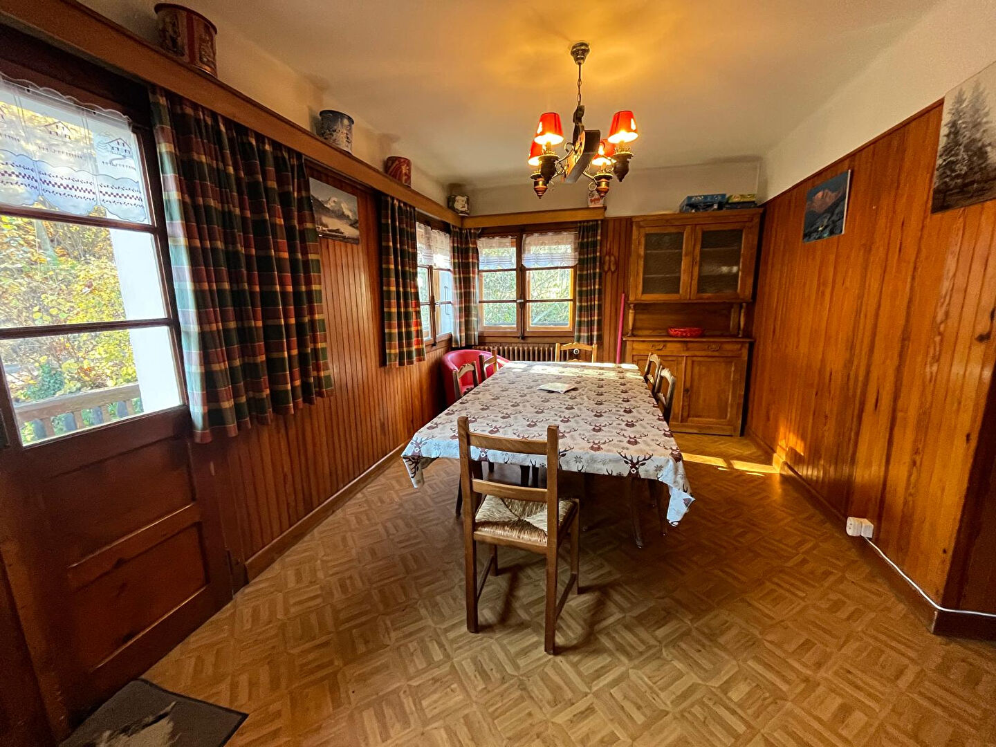 Saint-Gervais-Les-Bains, Évasion Mont-Blanc chalet for sale - Saint-Gervais-les-Bains | 7-Bed House to Renovate with Huge Potential - gallery image 2