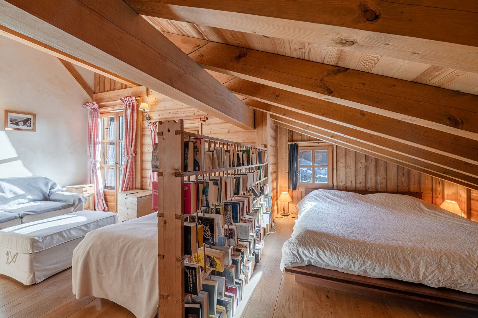 Chamonix, Chamonix Mont-Blanc chalet for sale - Chamonix-Mont-Blanc | Luxurious 6-Bedroom Chalet with Private Sauna & Mont Blanc Views in Les Tines - gallery image 2