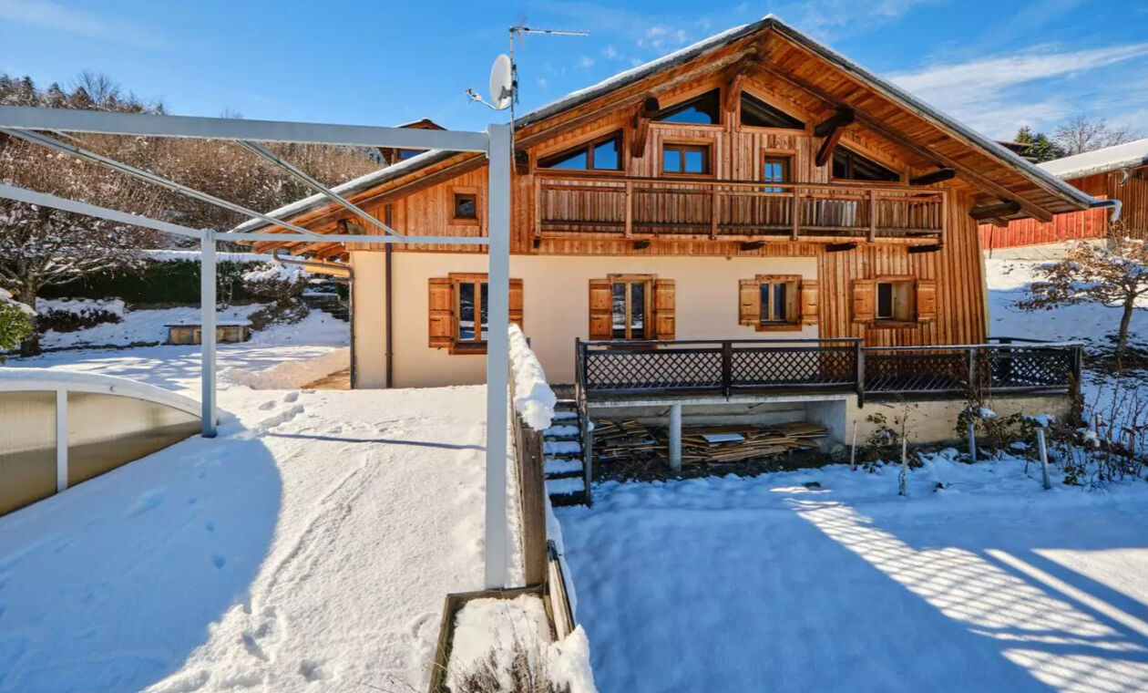 Saint-Gervais-les-Bains, Évasion Mont-Blanc chalet for sale - Saint-Gervais-les-Bains | 5-Bed Chalet with Balcony - gallery image 3