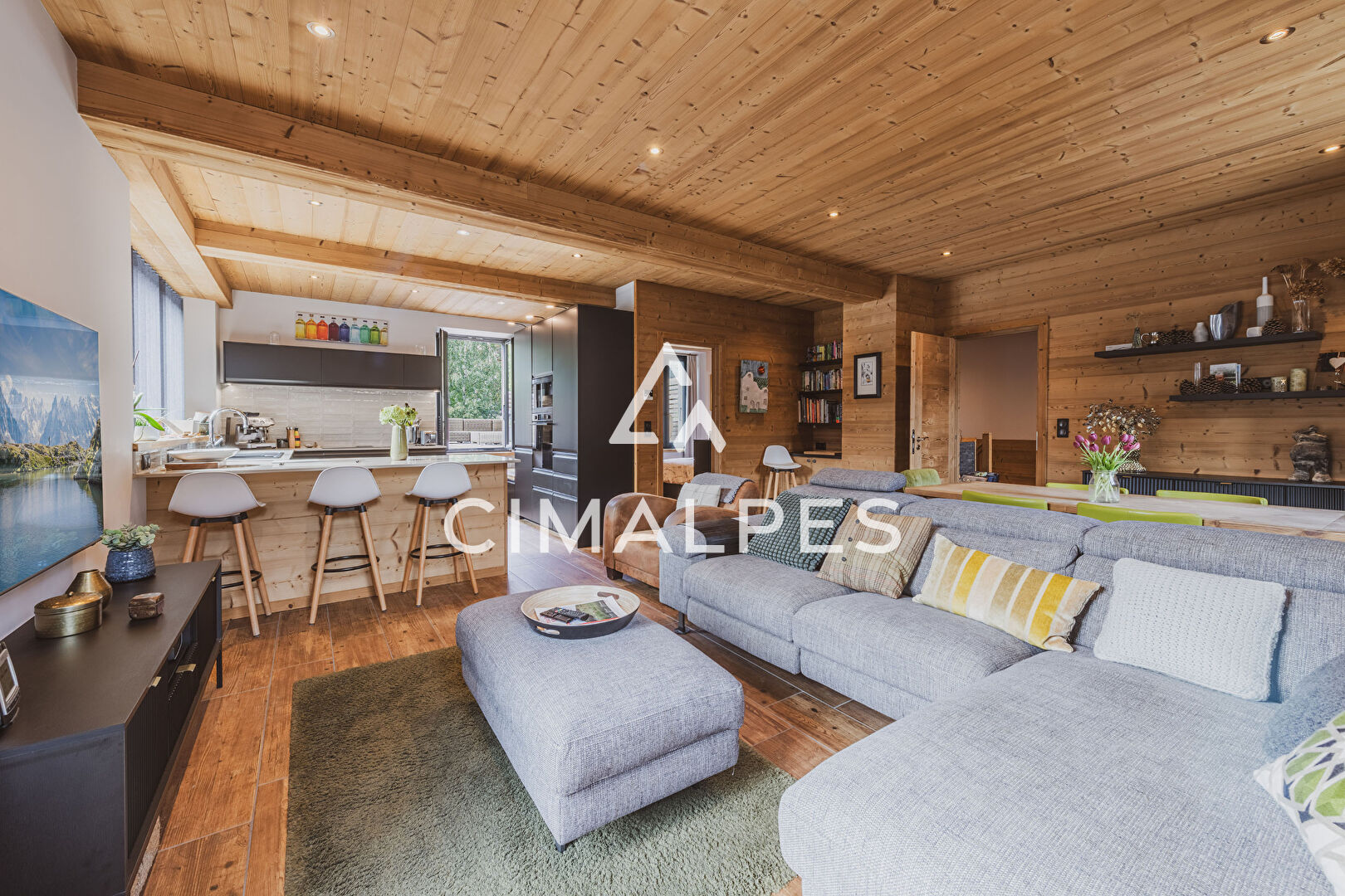Duplex haut de gamme - Entièrement rénové - 3 chambres