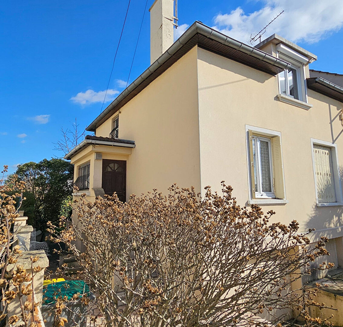 MAISON F5 PROCHE DES ÉCOLES