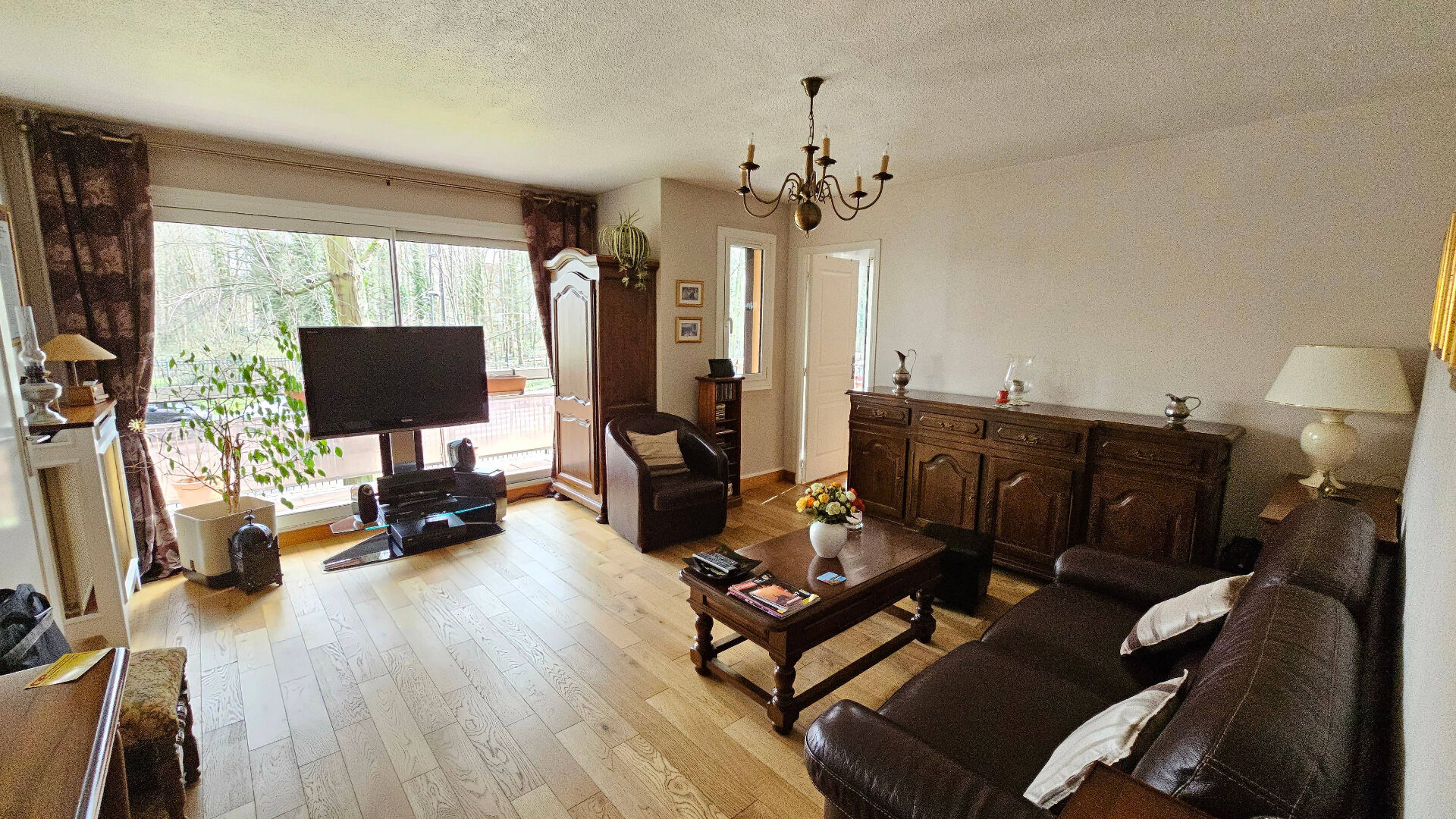 BEL APPARTEMENT F4 AVEC TERRASSE