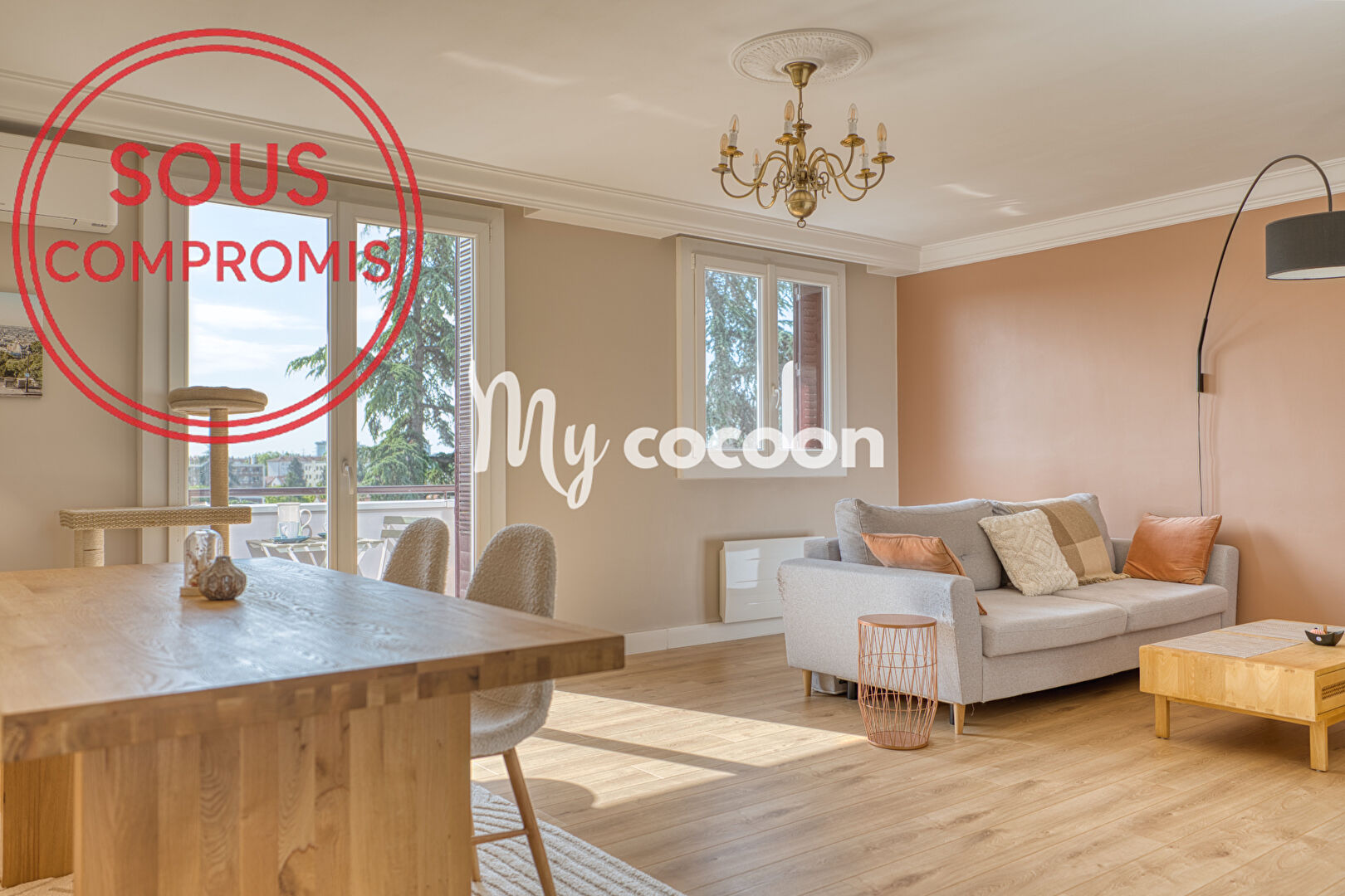 PLACE GENERAL ANDRE - LYON 8 - T3 - 64m²