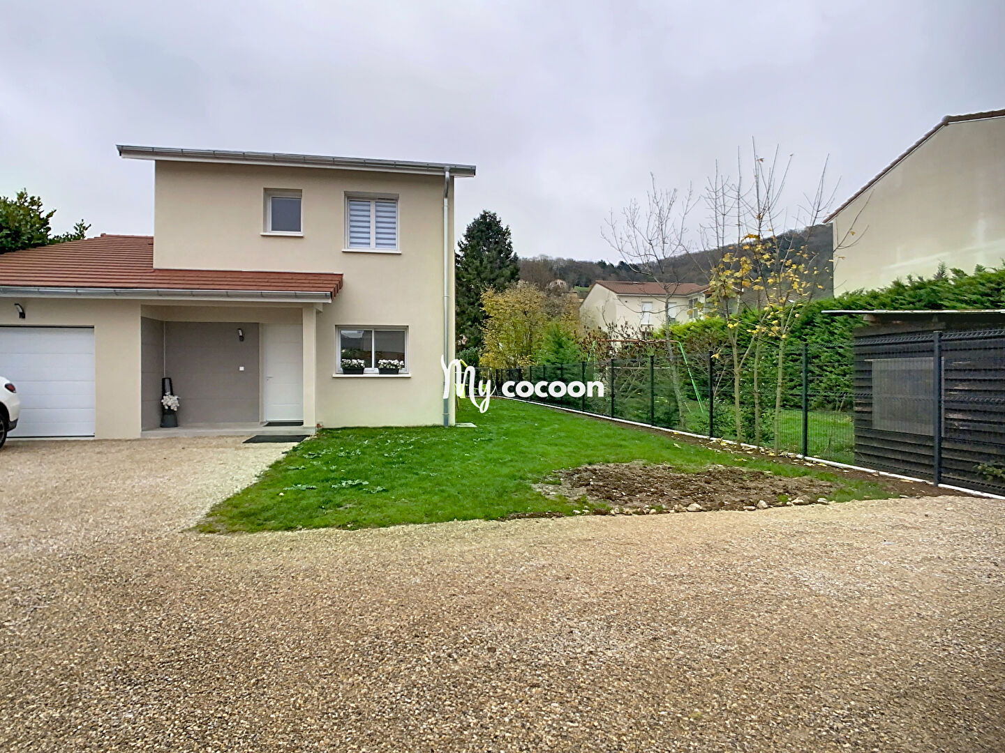 Photo Maison - T5 - 111 m2 image 3/6