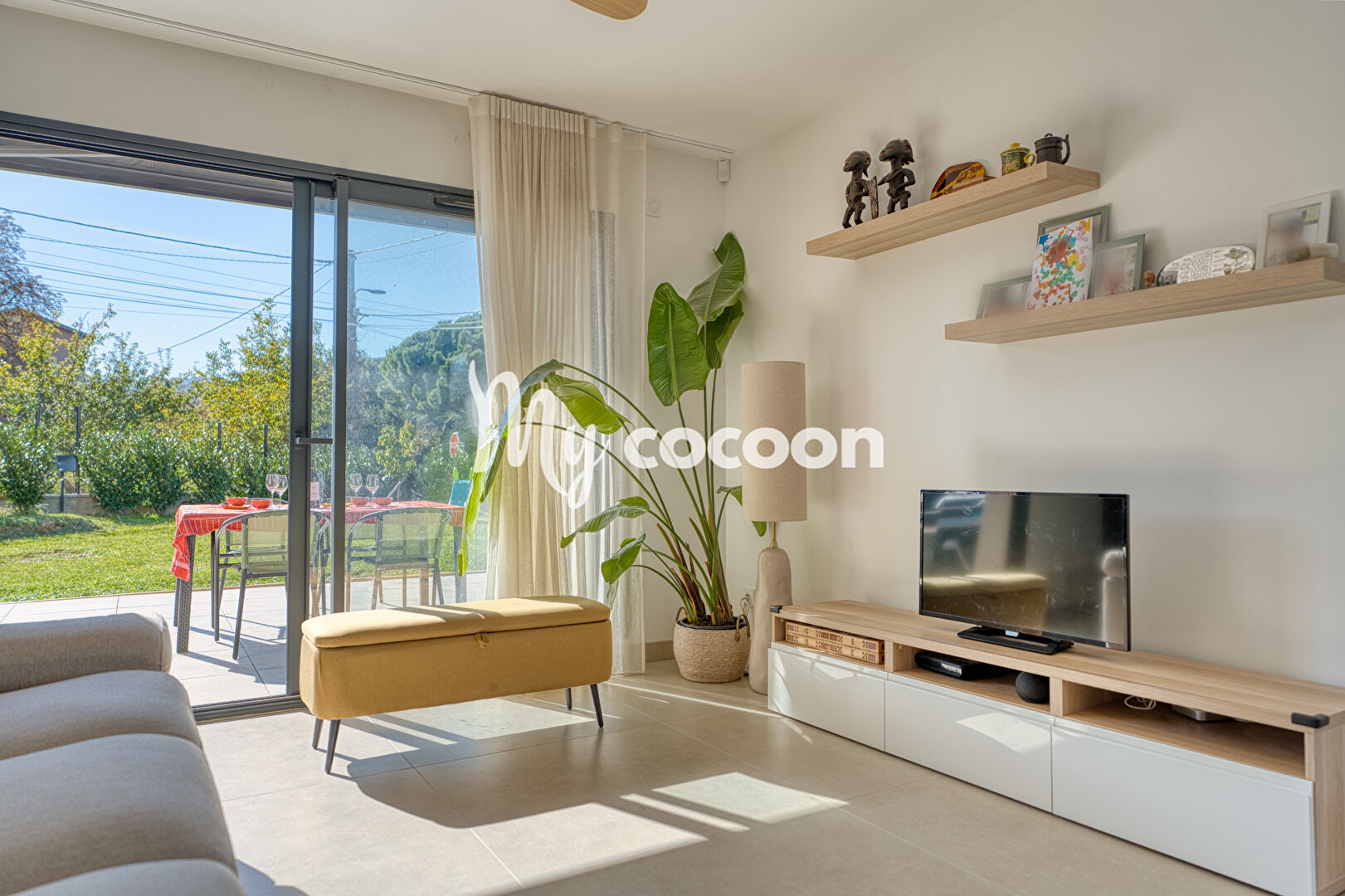 Photo Albigny Sur Saone - Maison T5 - 115m2 image 6/6