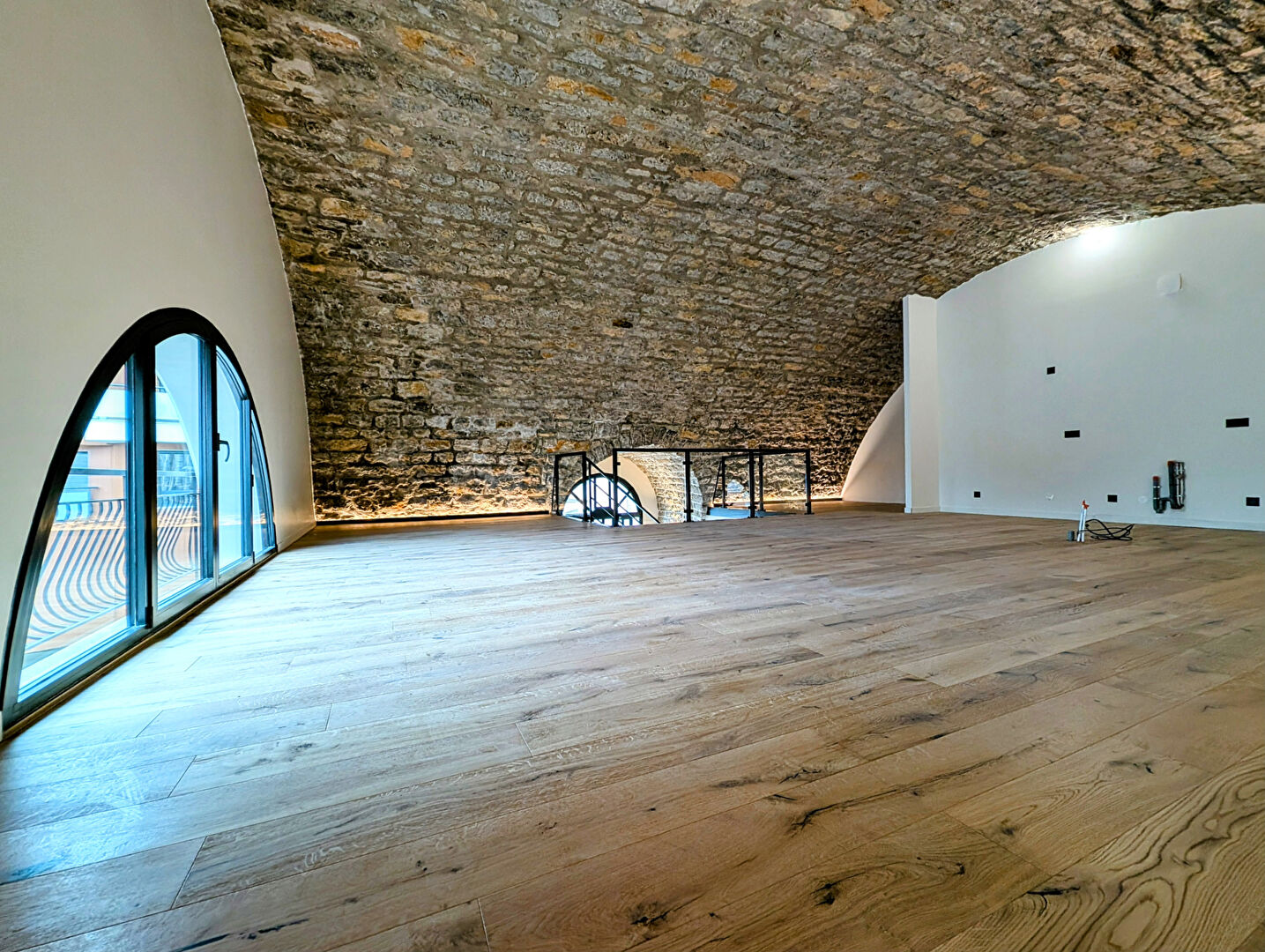 Agence immobilière de COMPARET IMMO - COMPARET IMMOBILIER AIX LES BAINS