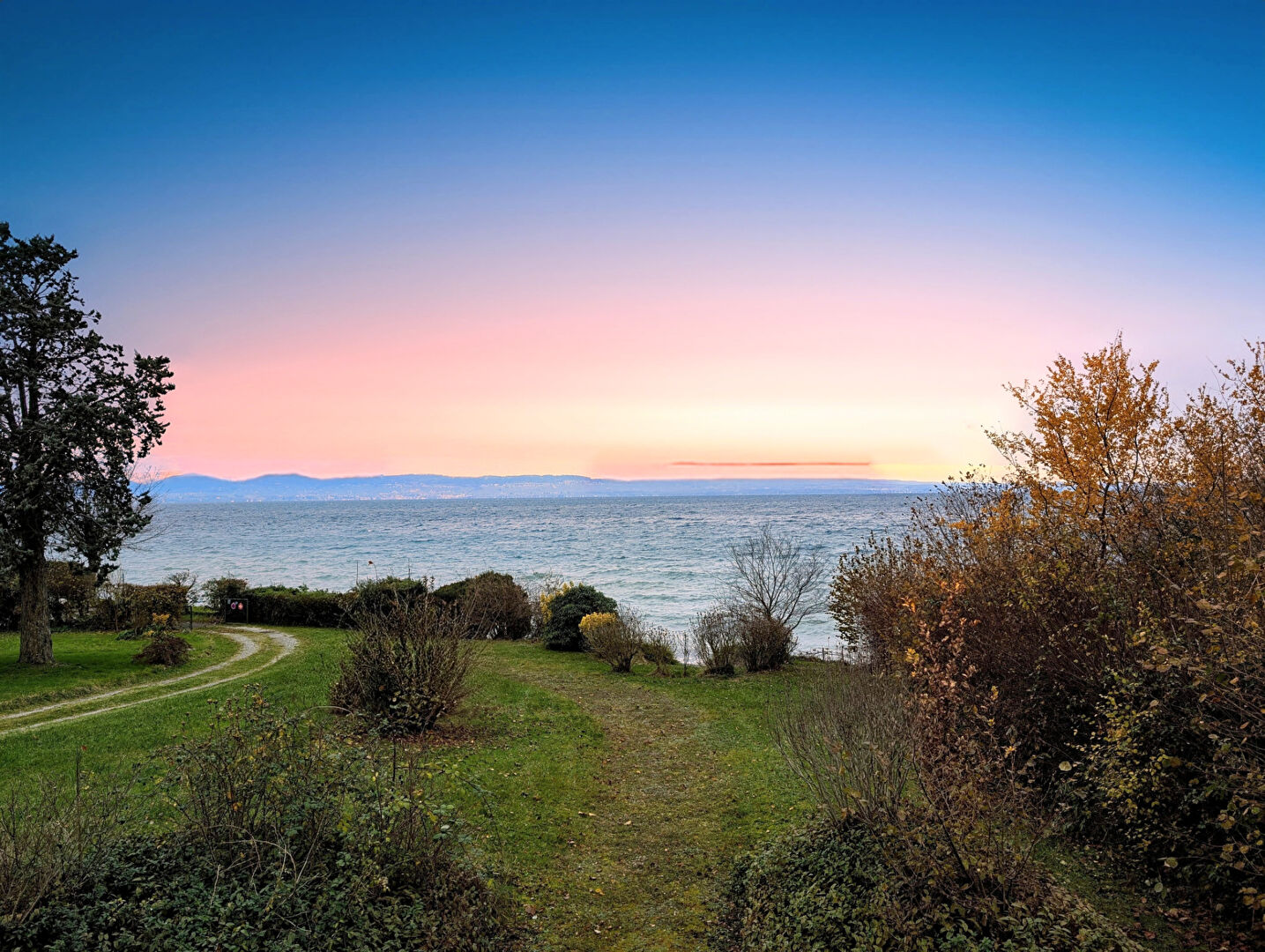 Agence immobilière de COMPARET IMMO - COMPARET IMMOBILIER AIX LES BAINS