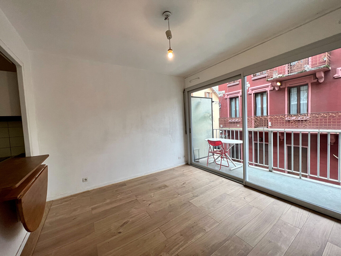 Photo Appartement  1 pièce 20.42 m² image 2/5