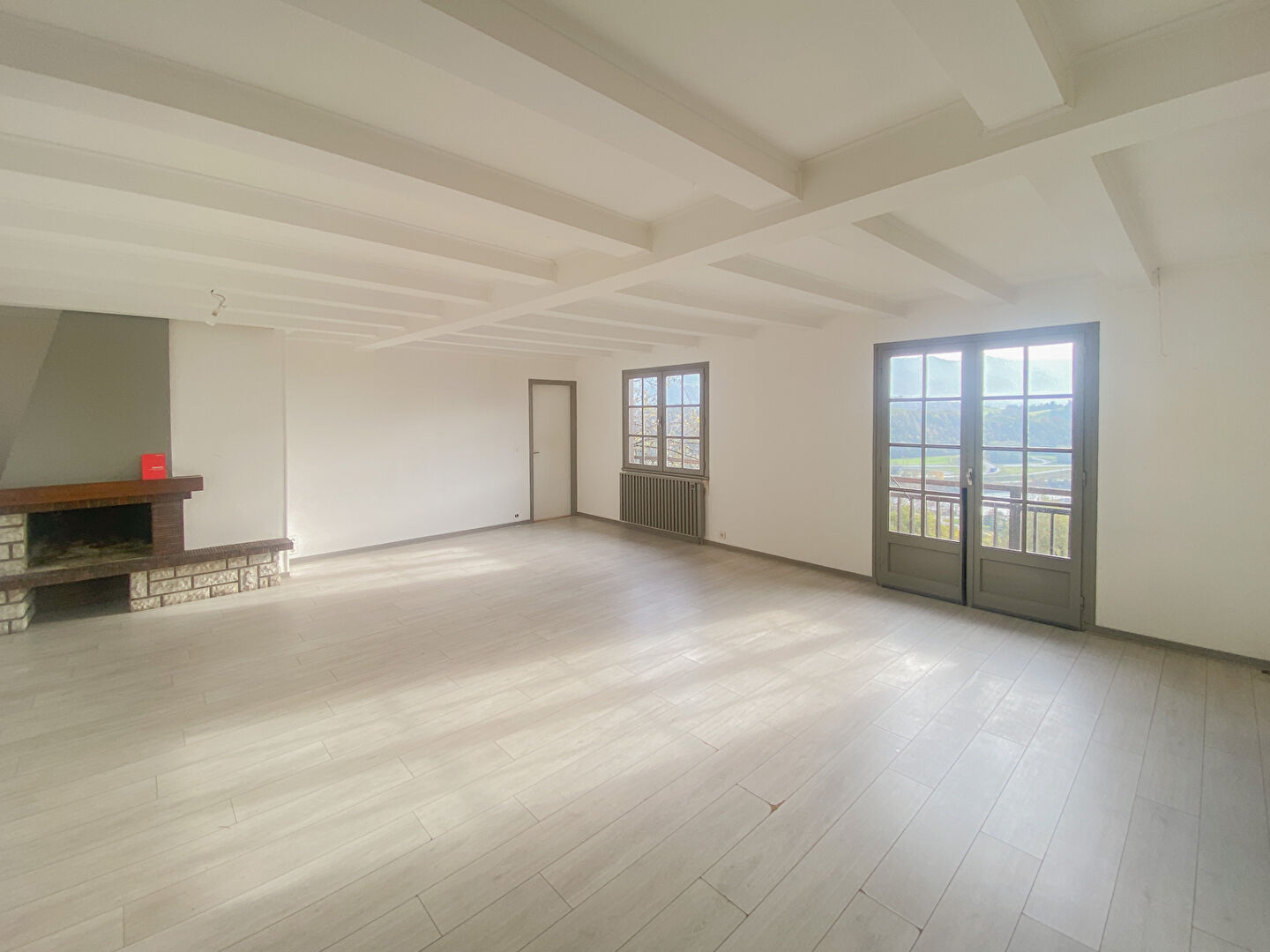 Agence immobilière de COMPARET IMMO - COMPARET IMMOBILIER AIX LES BAINS