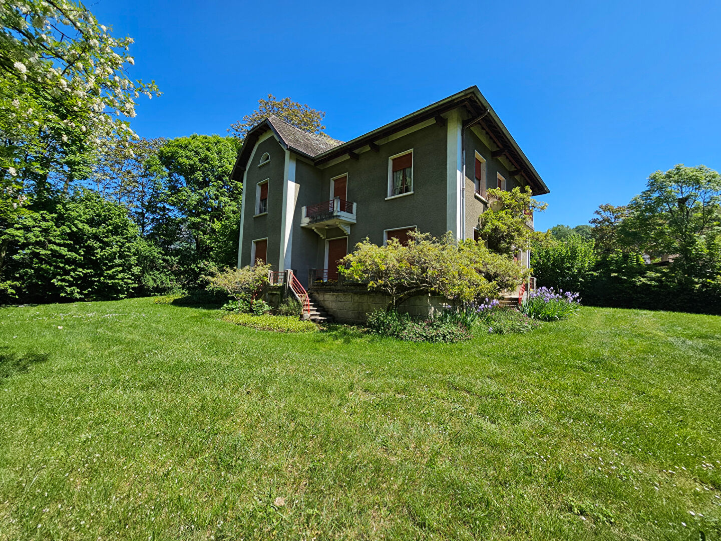 Agence immobilière de COMPARET IMMO - COMPARET IMMOBILIER CHAMBERY