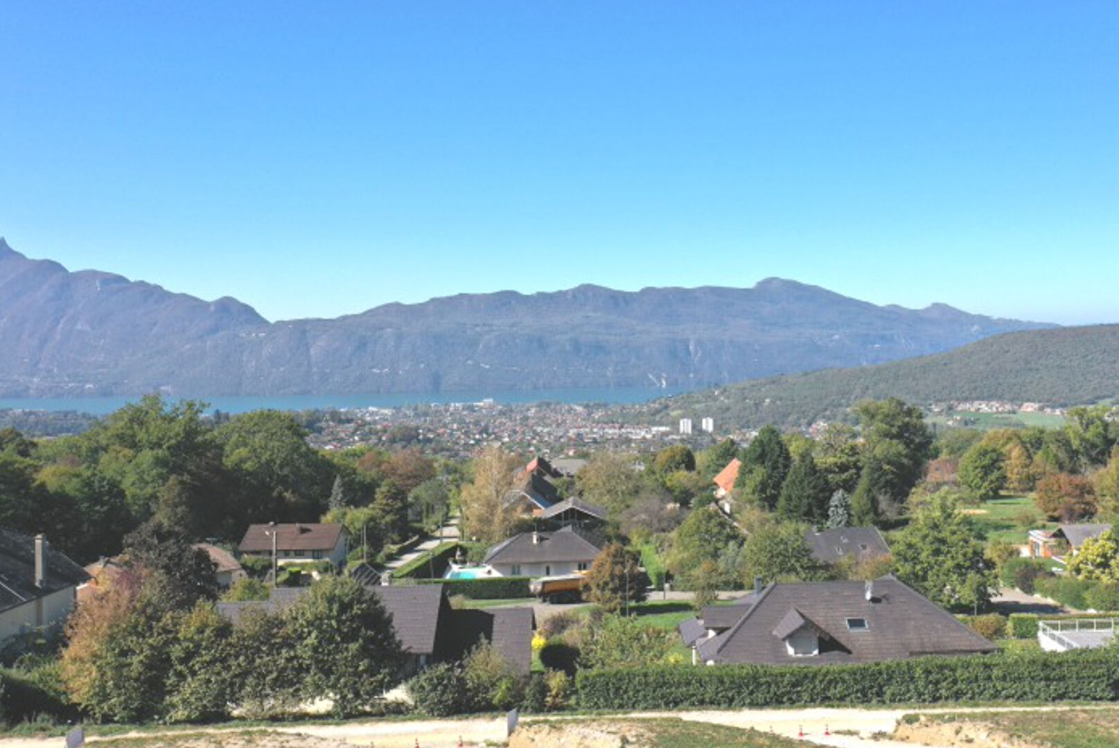 Agence immobilière de COMPARET IMMO - COMPARET IMMOBILIER AIX LES BAINS