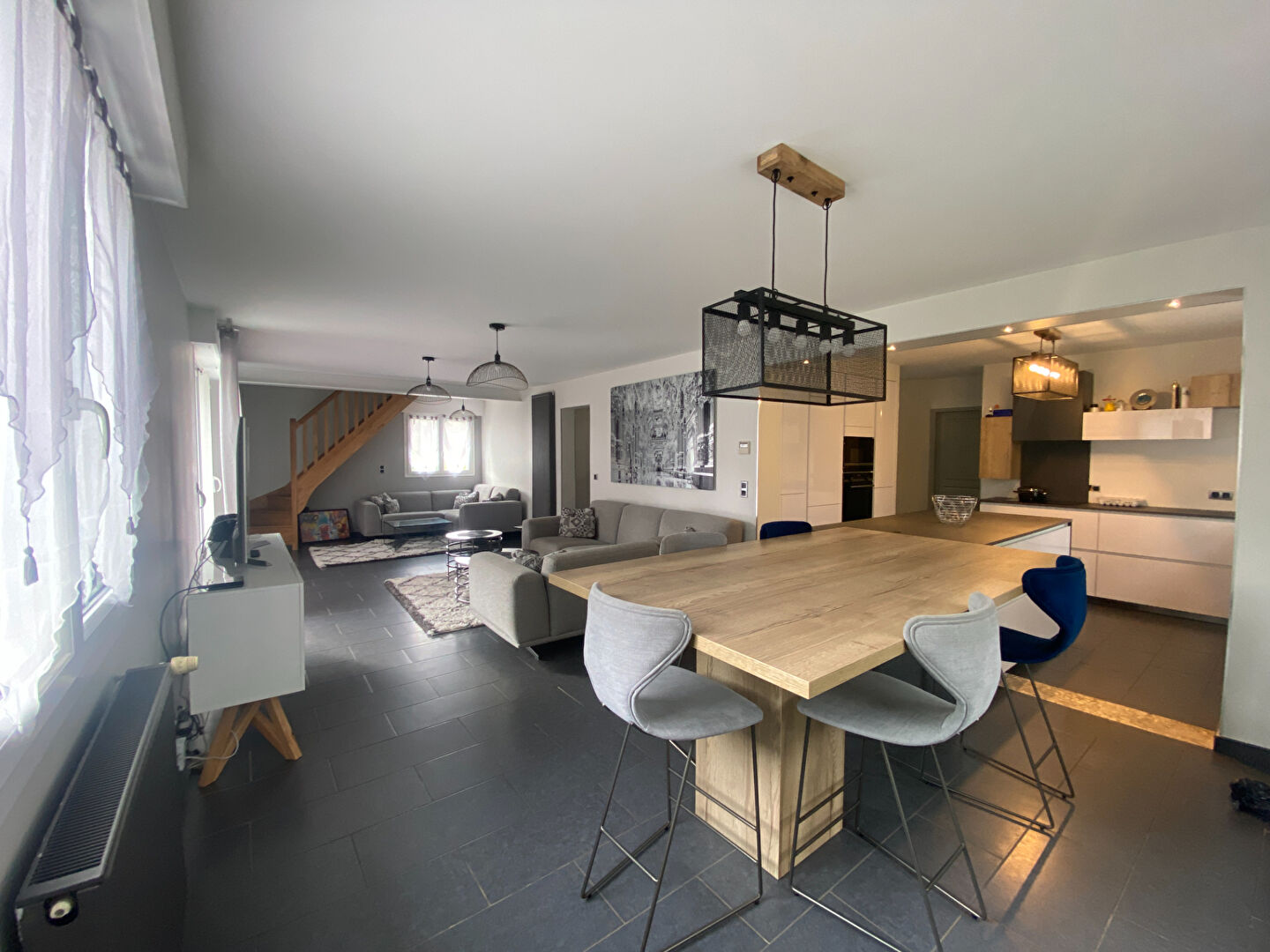 Agence immobilière de COMPARET IMMO - COMPARET IMMOBILIER CHAMBERY