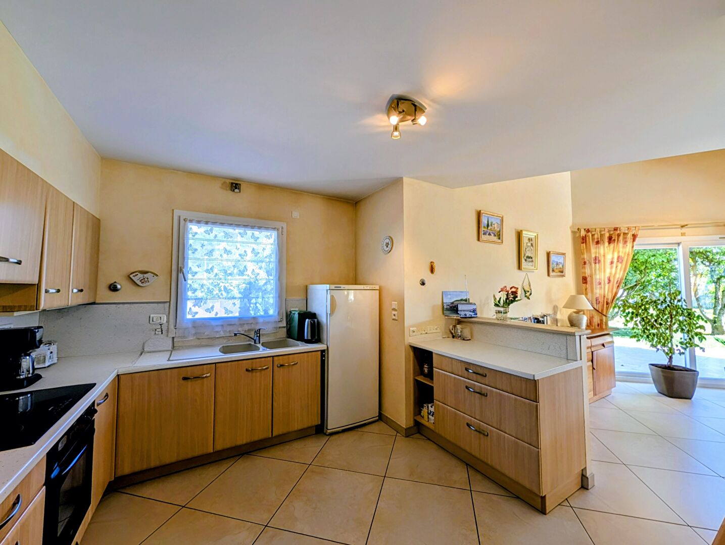 Photo Brison-Saint-Innocent - Maison individuelle avec jardin paysagé image 3/6