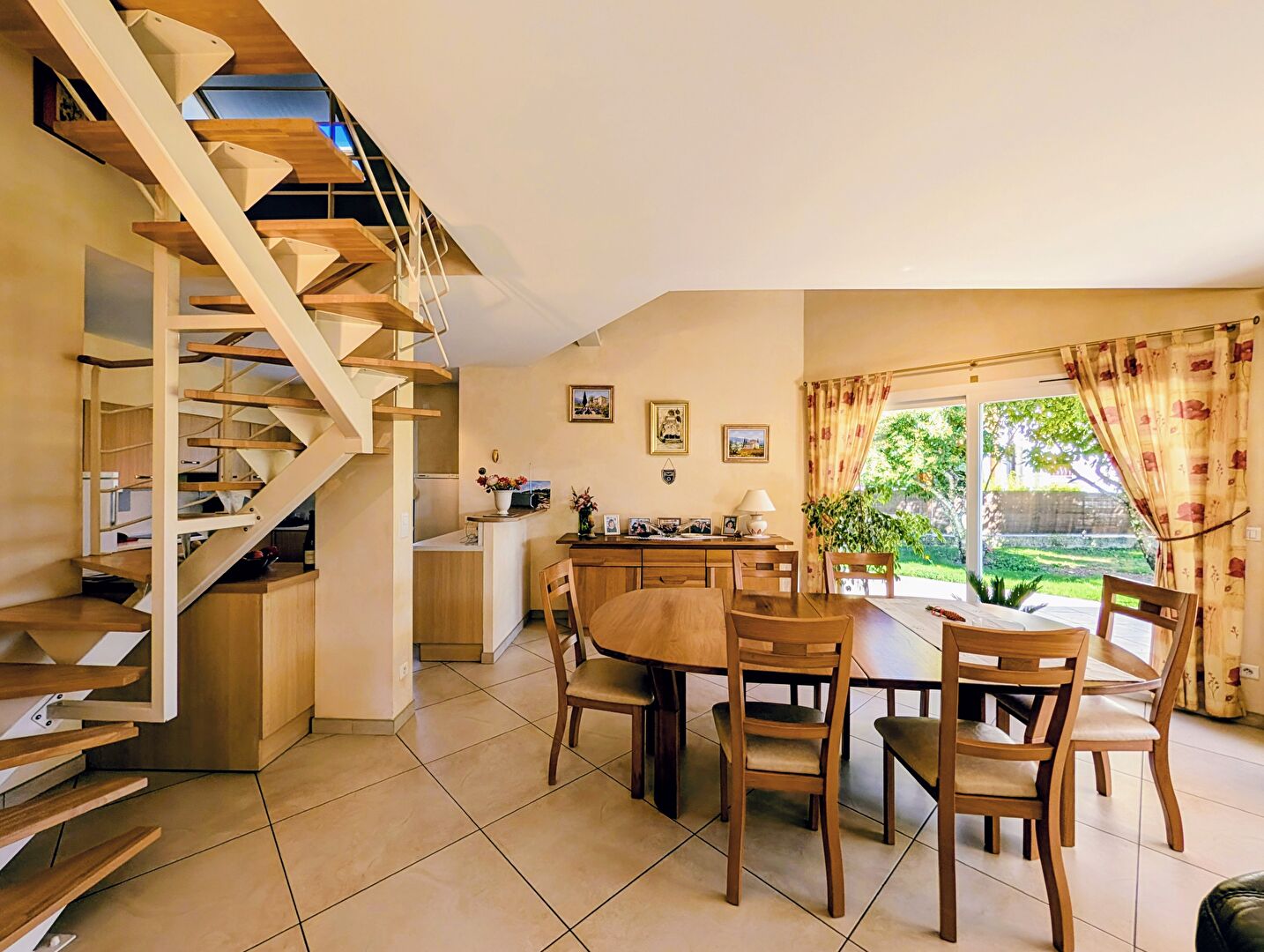 Photo Brison-Saint-Innocent - Maison individuelle avec jardin paysagé image 6/6