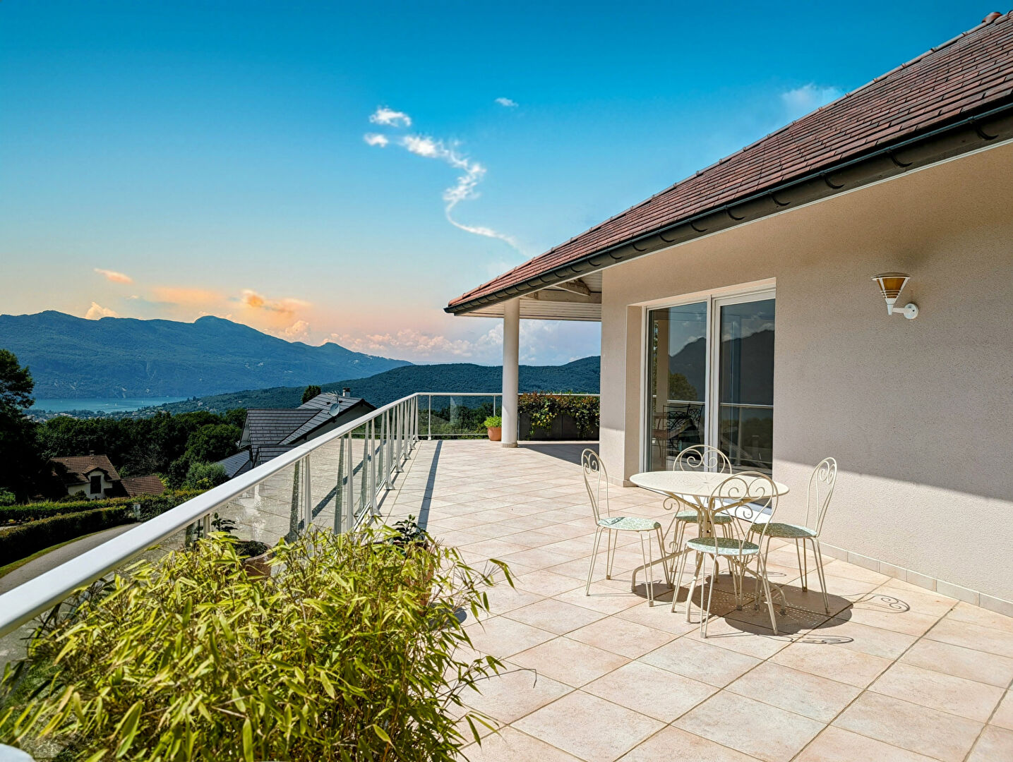 Agence immobilière de COMPARET IMMO - COMPARET IMMOBILIER AIX LES BAINS