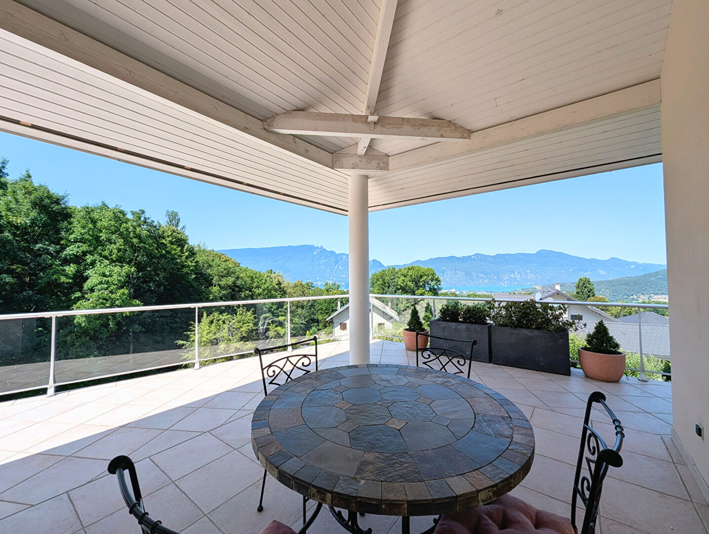 Agence immobilière de COMPARET IMMO - COMPARET IMMOBILIER AIX LES BAINS