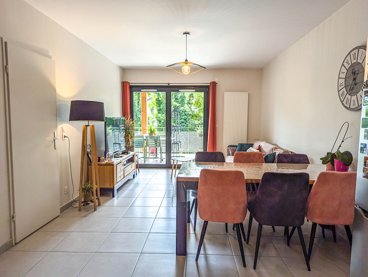 Photo Appartement de type 2 - lumineux et proche de toutes commodités - 51m2 - BASSENS image 5/6