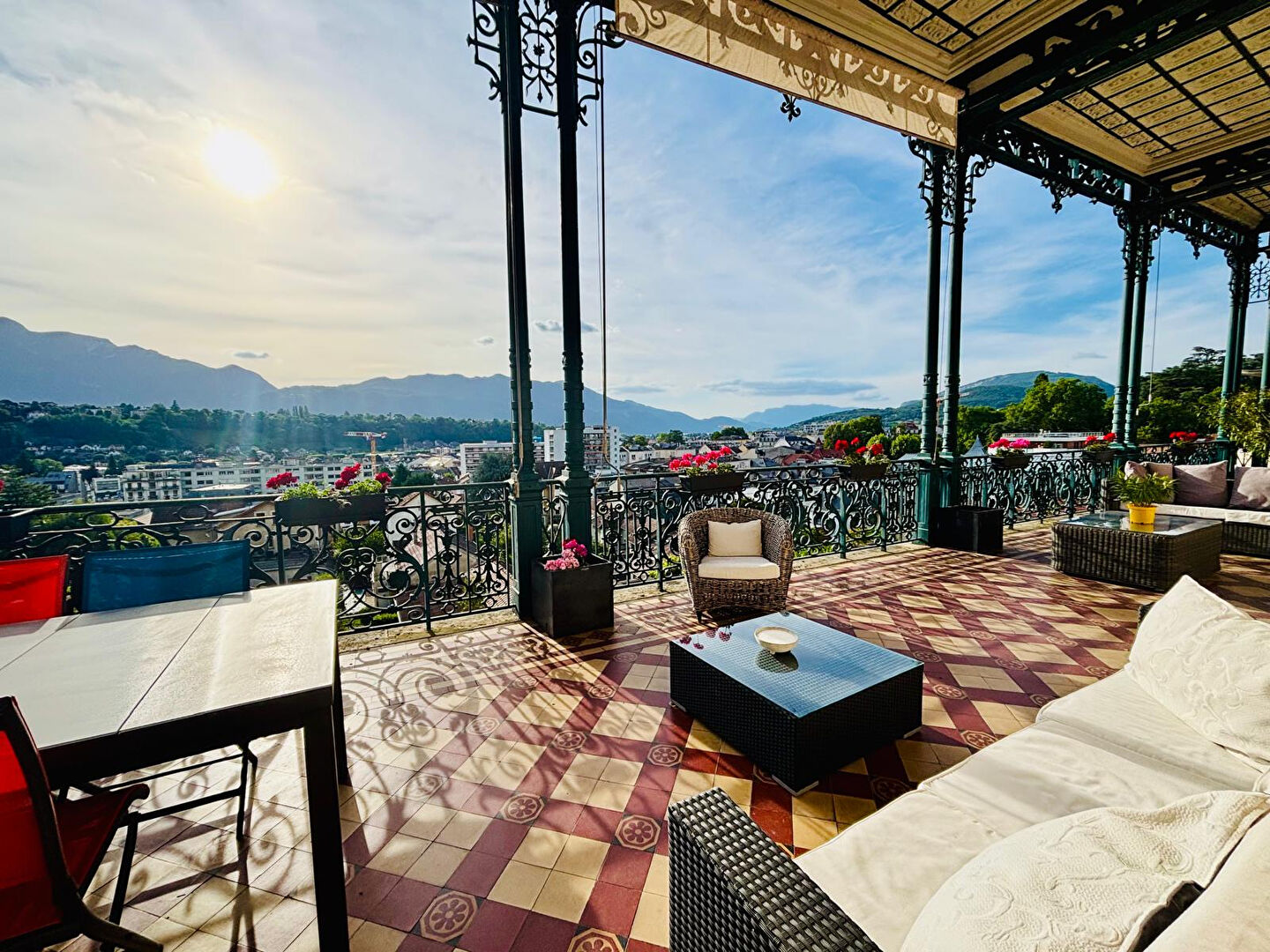 Photo Bien d'Exception  avec terrasse à Aix-les-Bains 150 m2 image 1/6