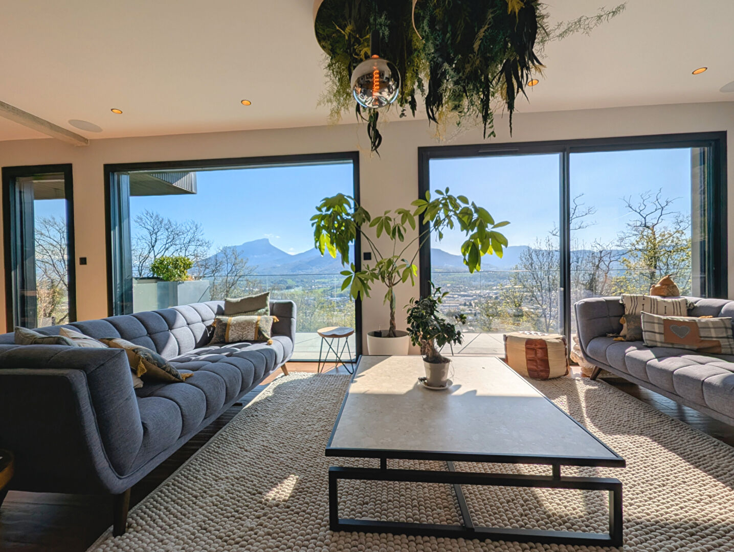 Agence immobilière de COMPARET IMMO - COMPARET IMMOBILIER AIX LES BAINS