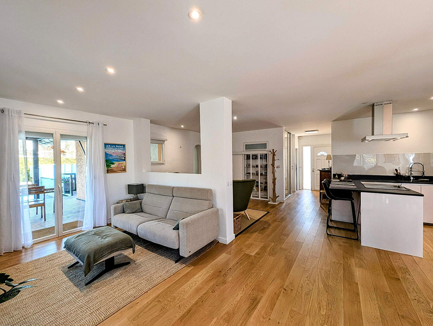 Aix Les Bains 4 pièces 132 m2 piscine, quartier calme