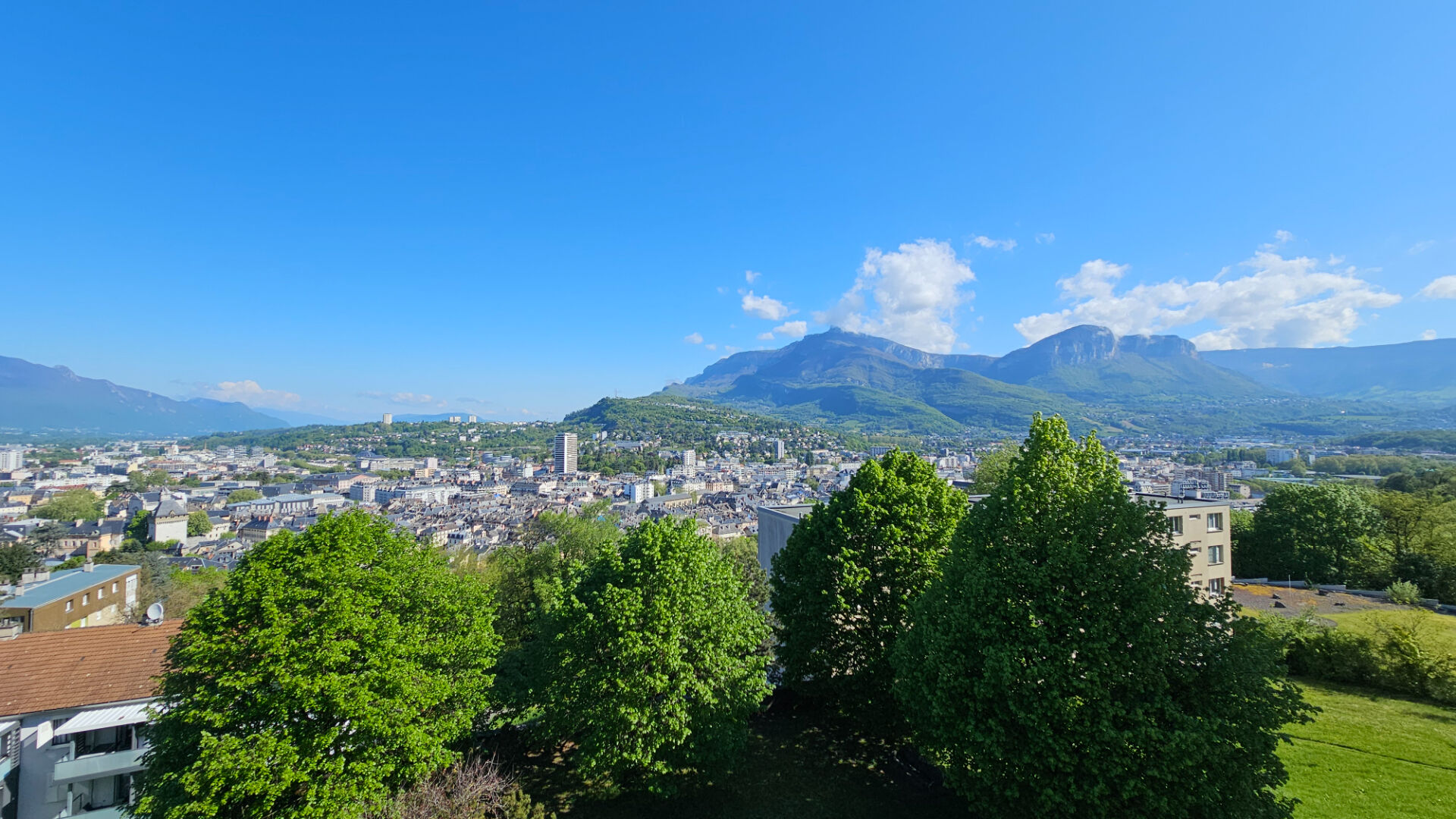 Agence immobilière de COMPARET IMMO - COMPARET IMMOBILIER CHAMBERY