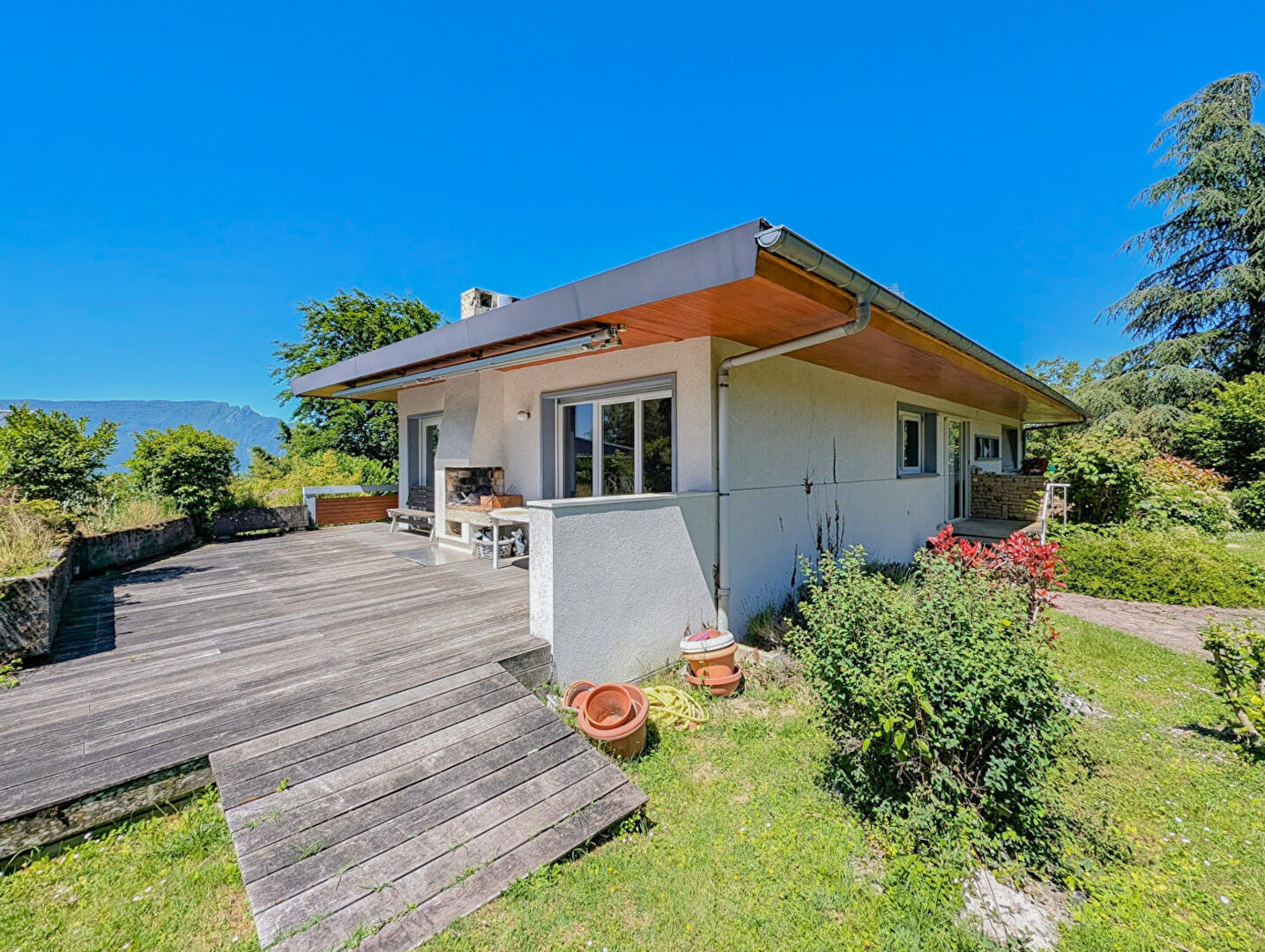 Photo Maison d'architecte - 10 pièces 270 m2 image 1/6