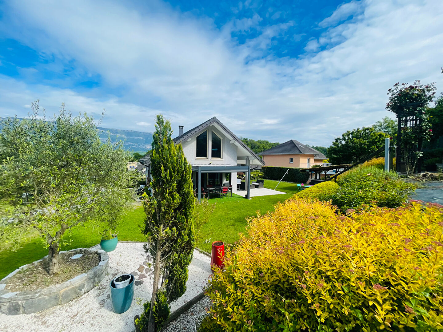 Agence immobilière de COMPARET IMMO - COMPARET IMMOBILIER AIX LES BAINS